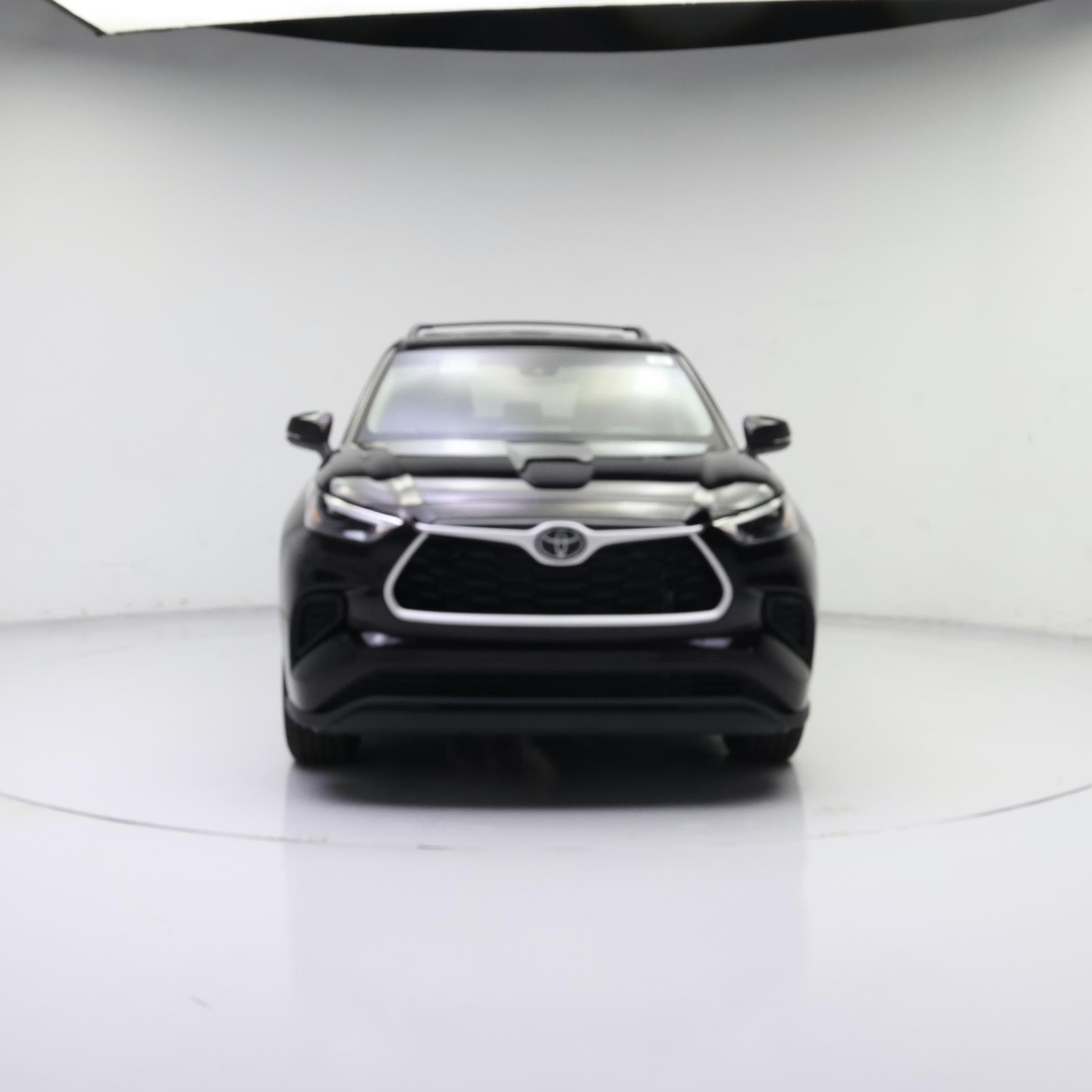Thumbnail: 2022 Toyota Highlander - 5