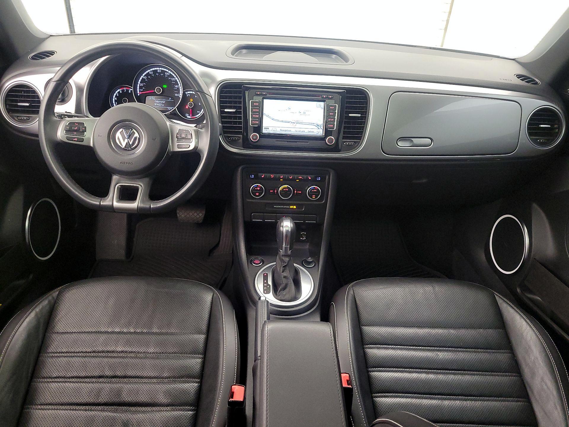 Thumbnail: 2014 Volkswagen Beetle - 9