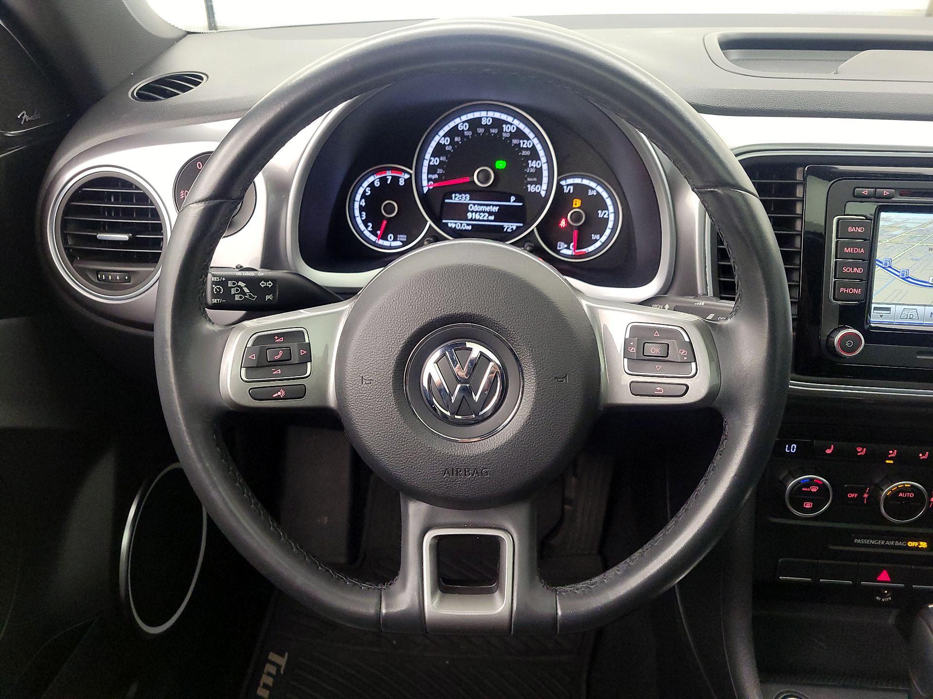 Thumbnail: 2014 Volkswagen Beetle - 10