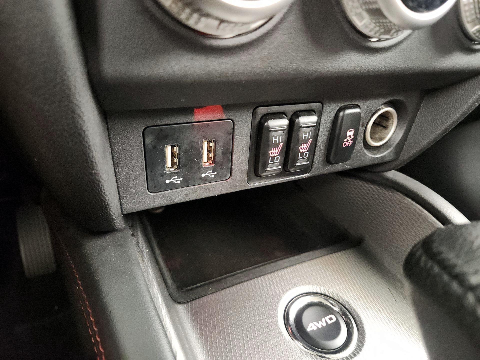 Thumbnail: 2023 Mitsubishi Outlander Sport - 18