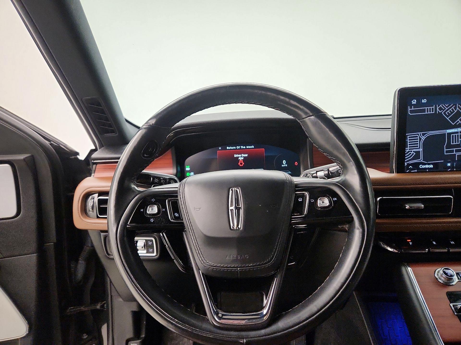 Thumbnail: 2022 Lincoln Aviator - 10