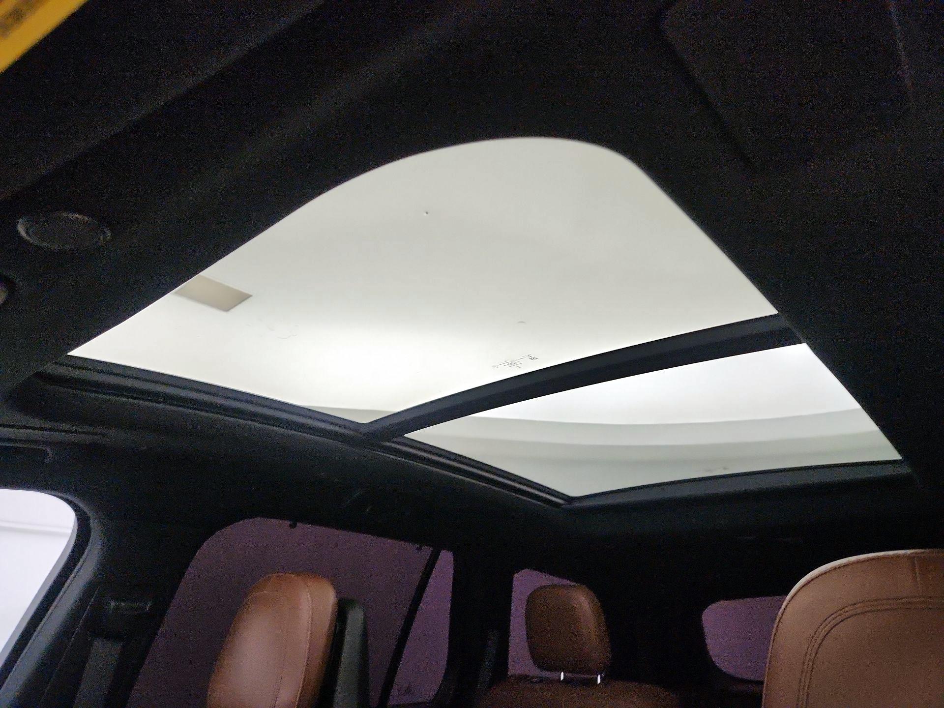 Thumbnail: 2022 Lincoln Aviator - 20