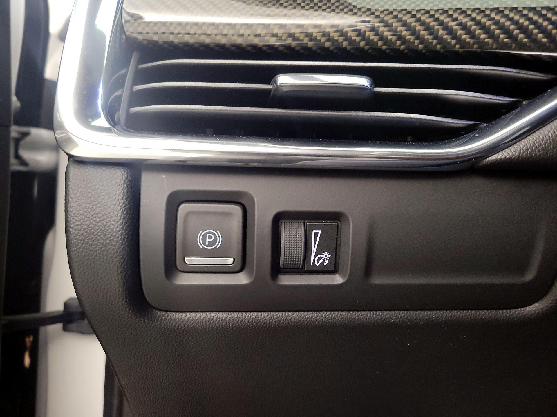 Thumbnail: 2019 Cadillac XT4 - 13