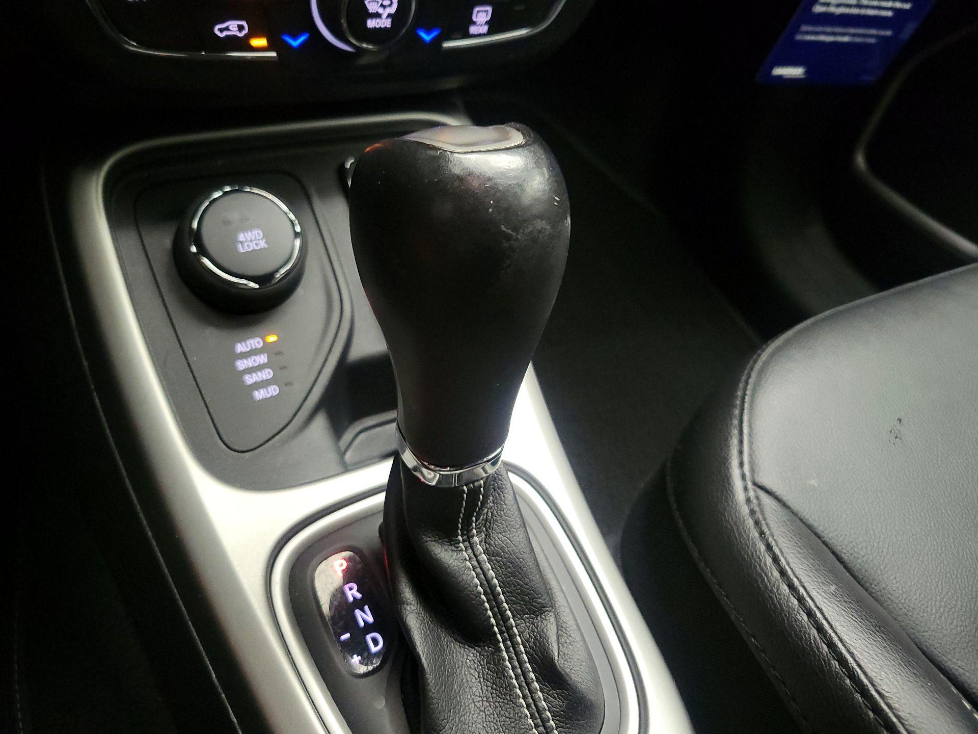 Thumbnail: 2021 Jeep Compass - 18
