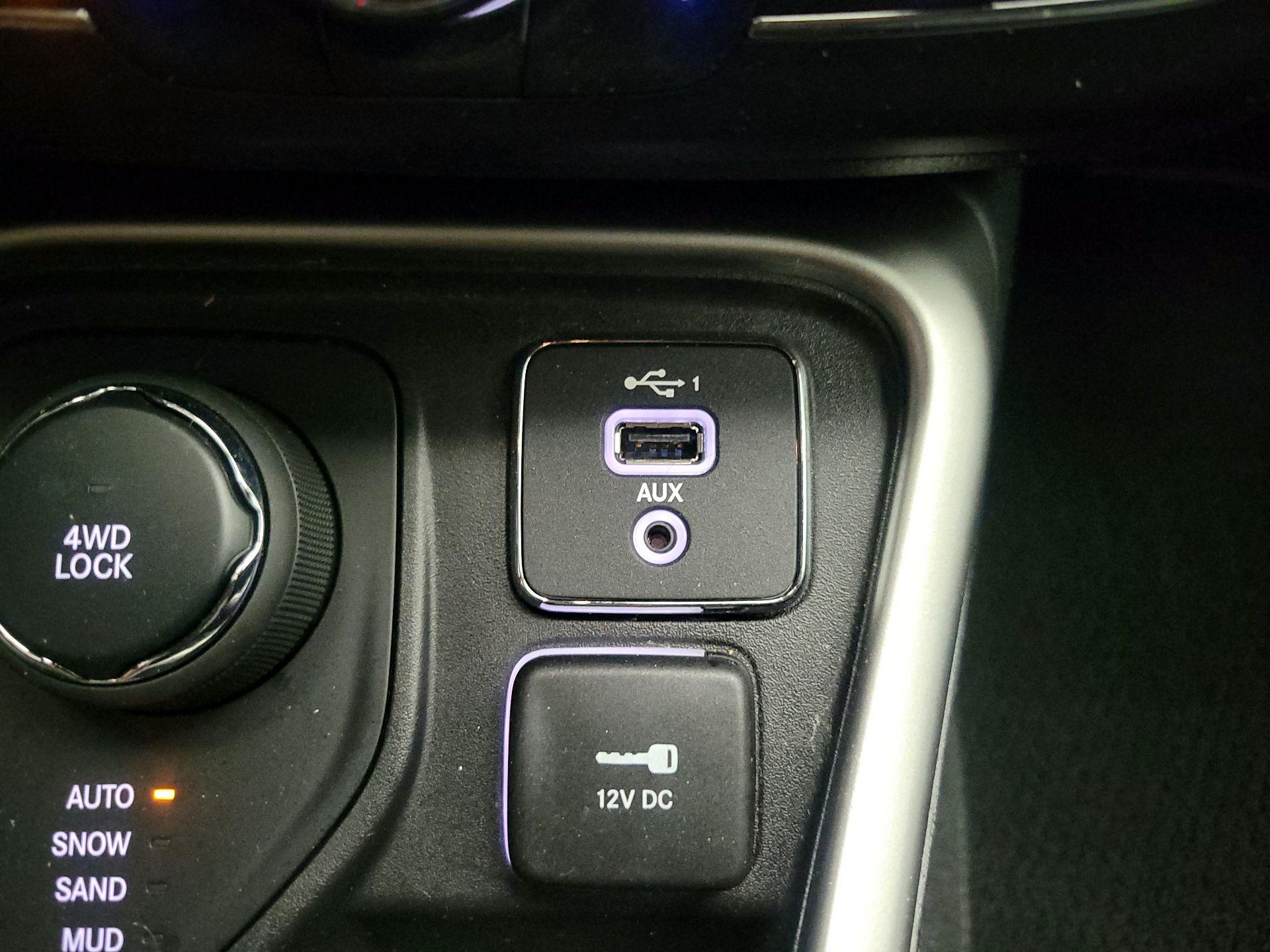 Thumbnail: 2021 Jeep Compass - 19