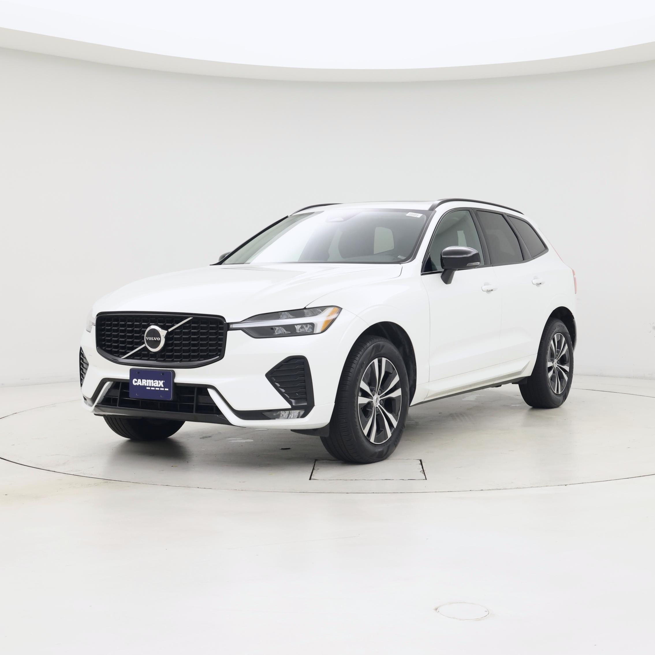 Thumbnail: 2025 Volvo XC60 - 4
