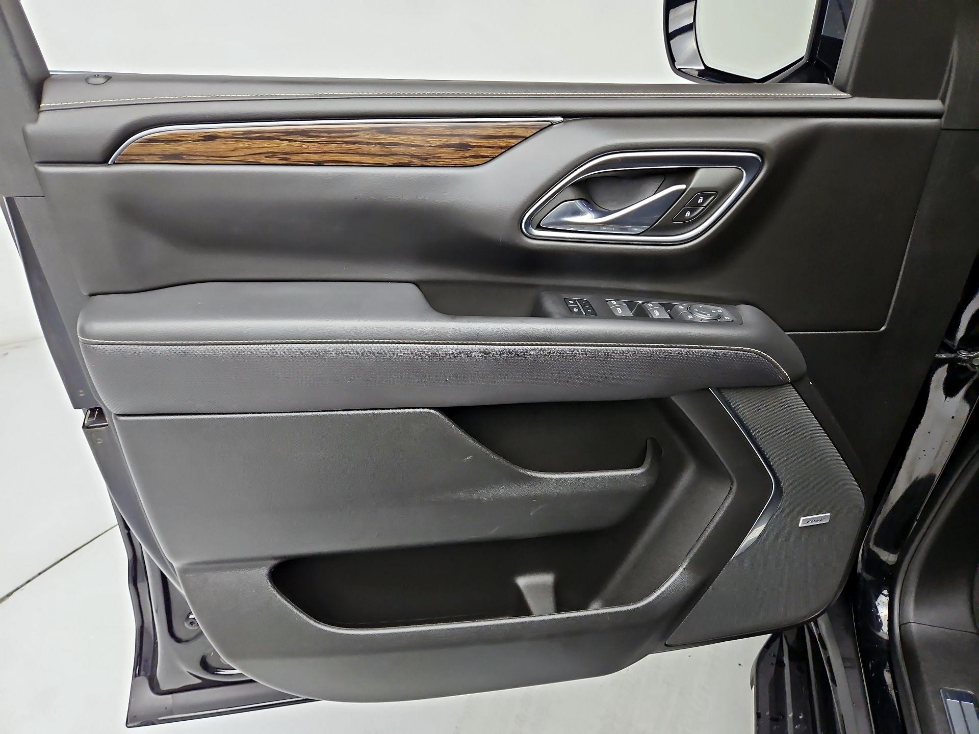 Thumbnail: 2023 Chevrolet Tahoe - 12