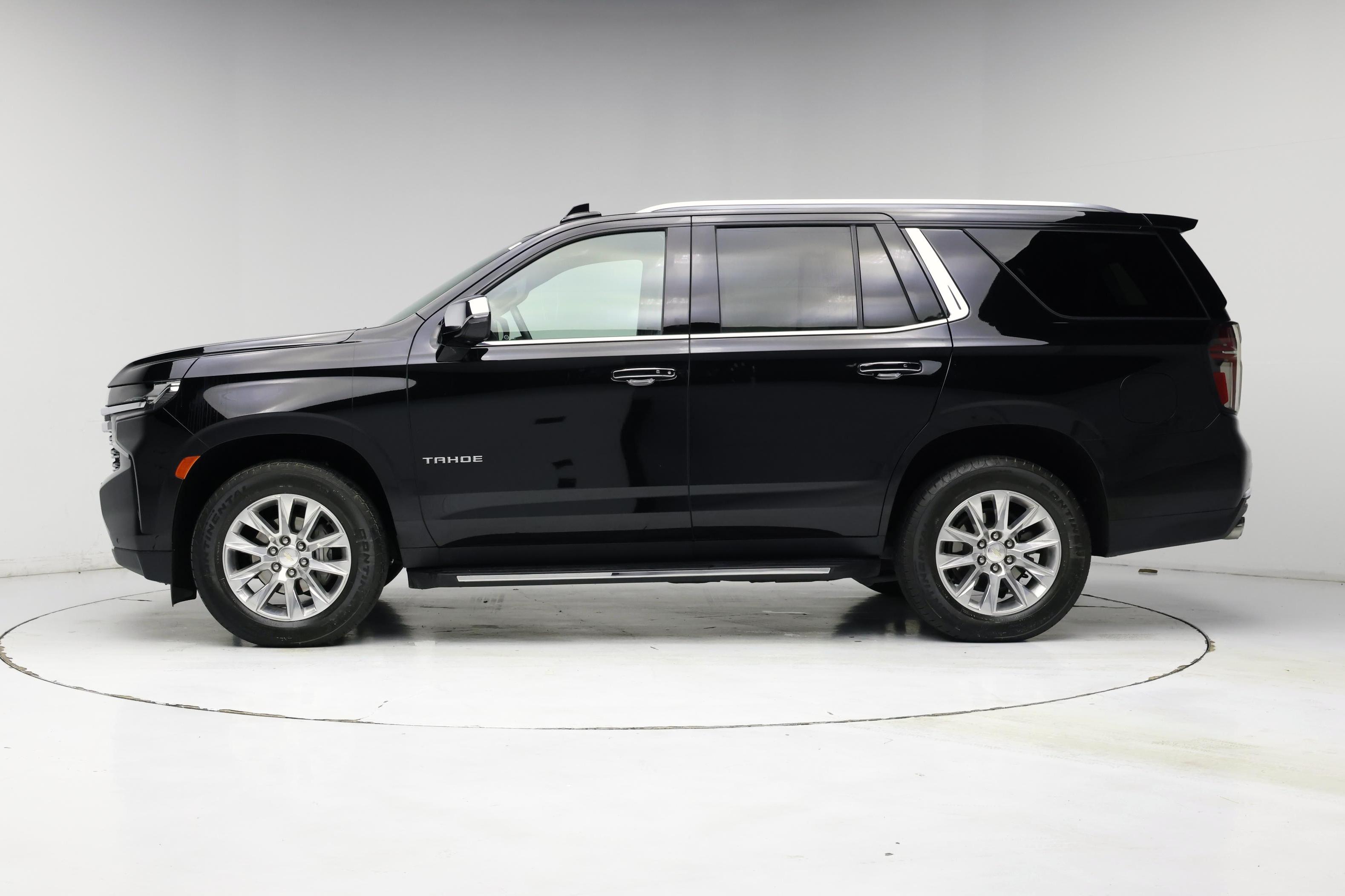Thumbnail: 2023 Chevrolet Tahoe - 3