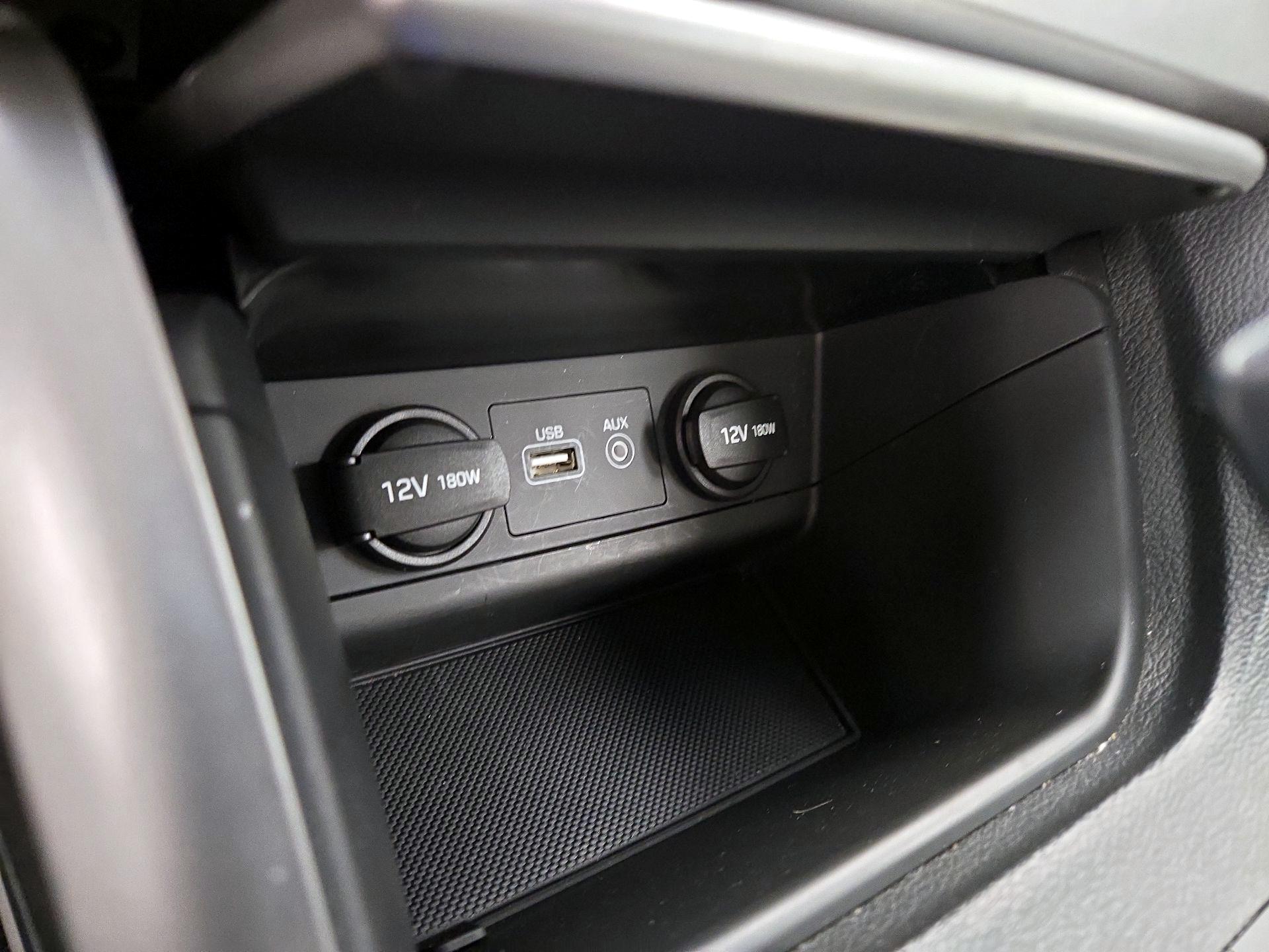 Thumbnail: 2016 Hyundai Sonata - 18