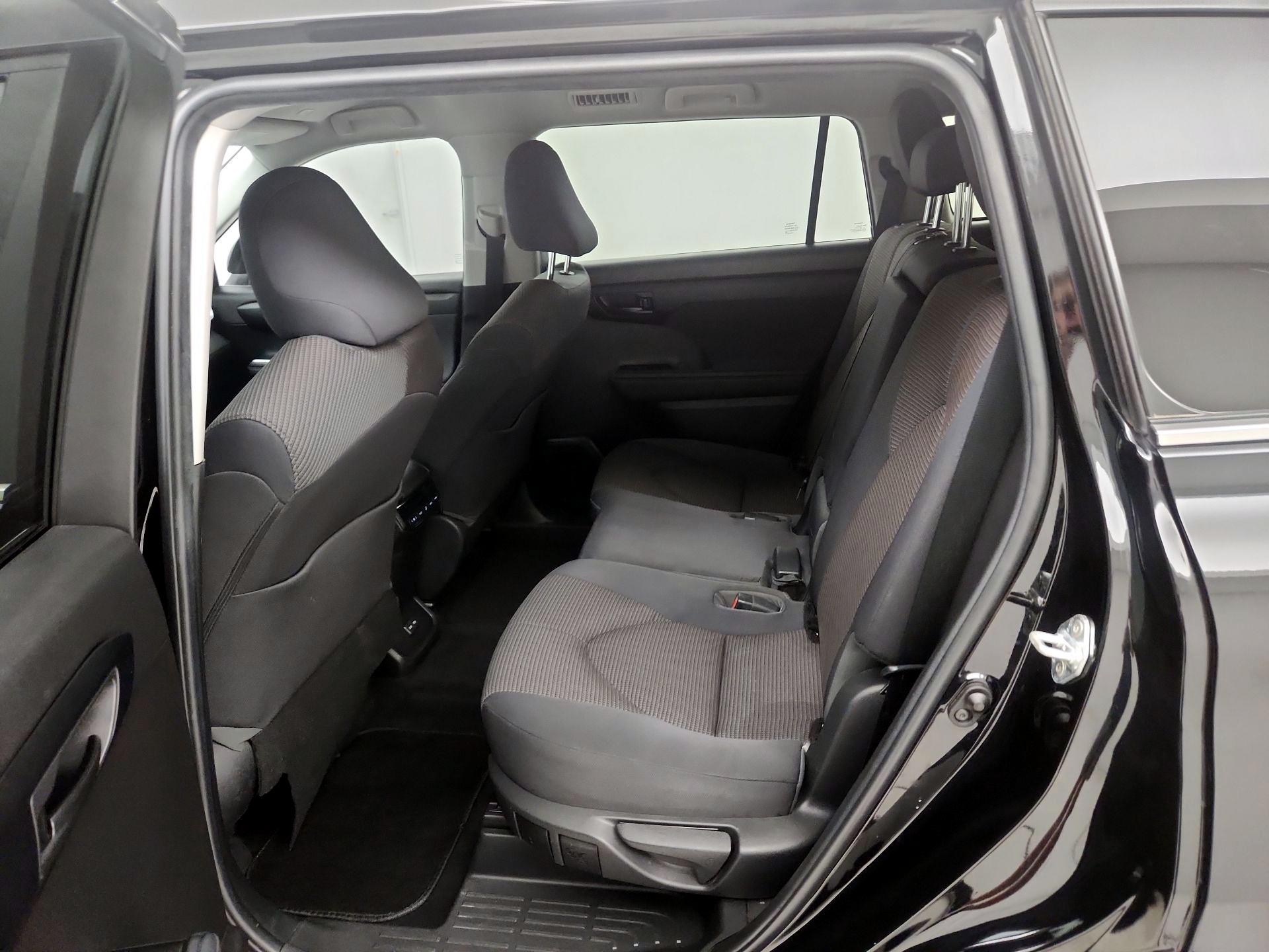 Thumbnail: 2023 Toyota Highlander - 19