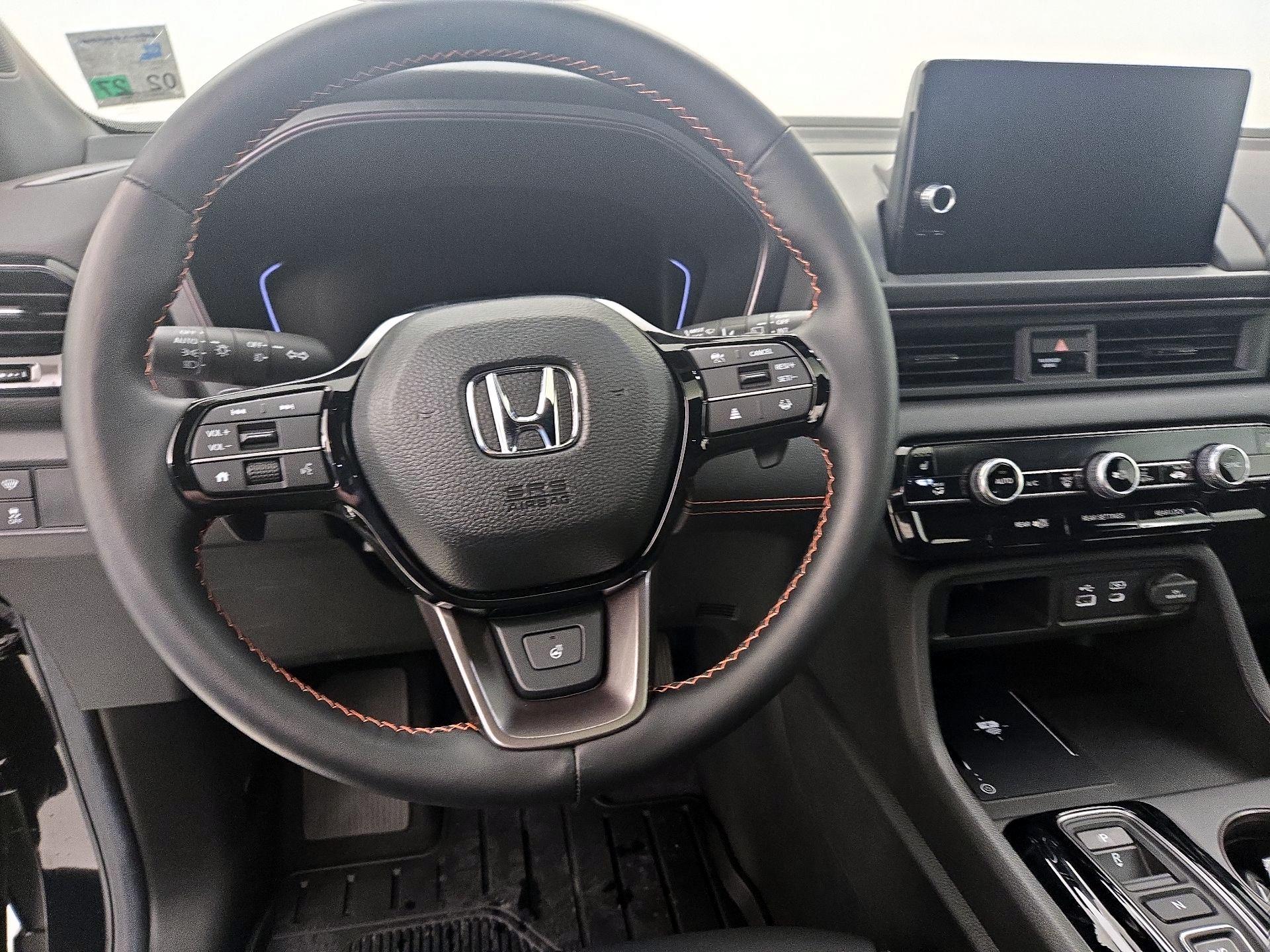 Thumbnail: 2025 Honda Pilot - 10