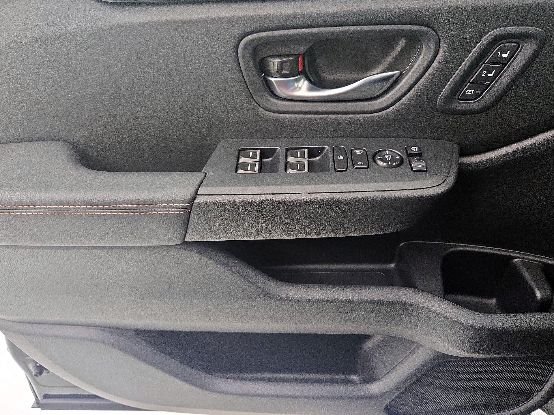 Thumbnail: 2025 Honda Pilot - 12