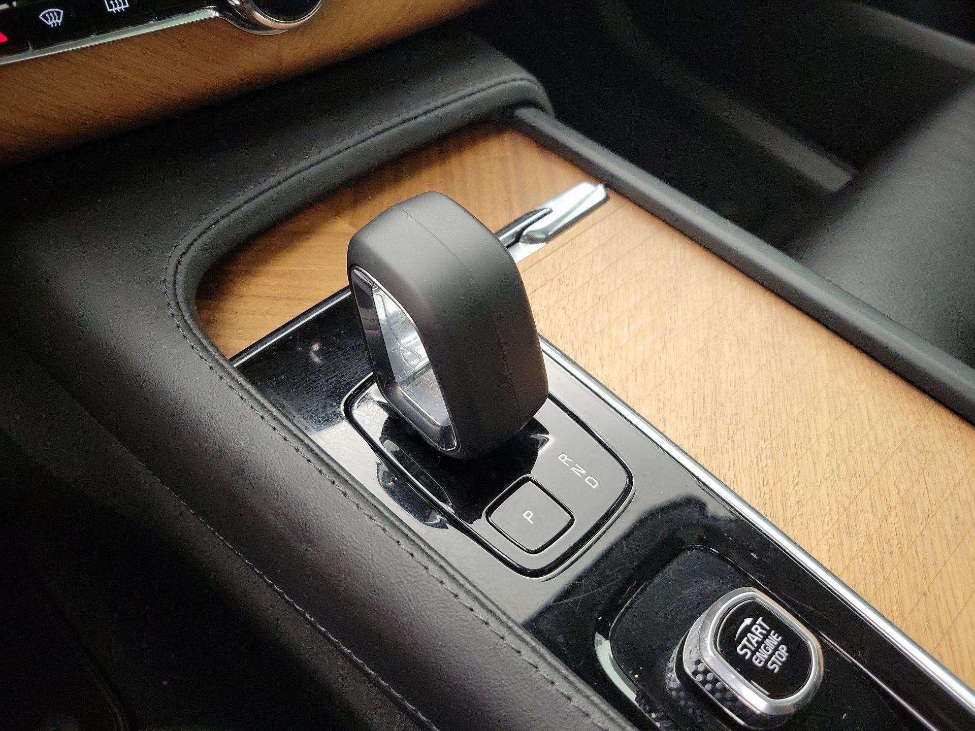 Thumbnail: 2023 Volvo XC90 - 17
