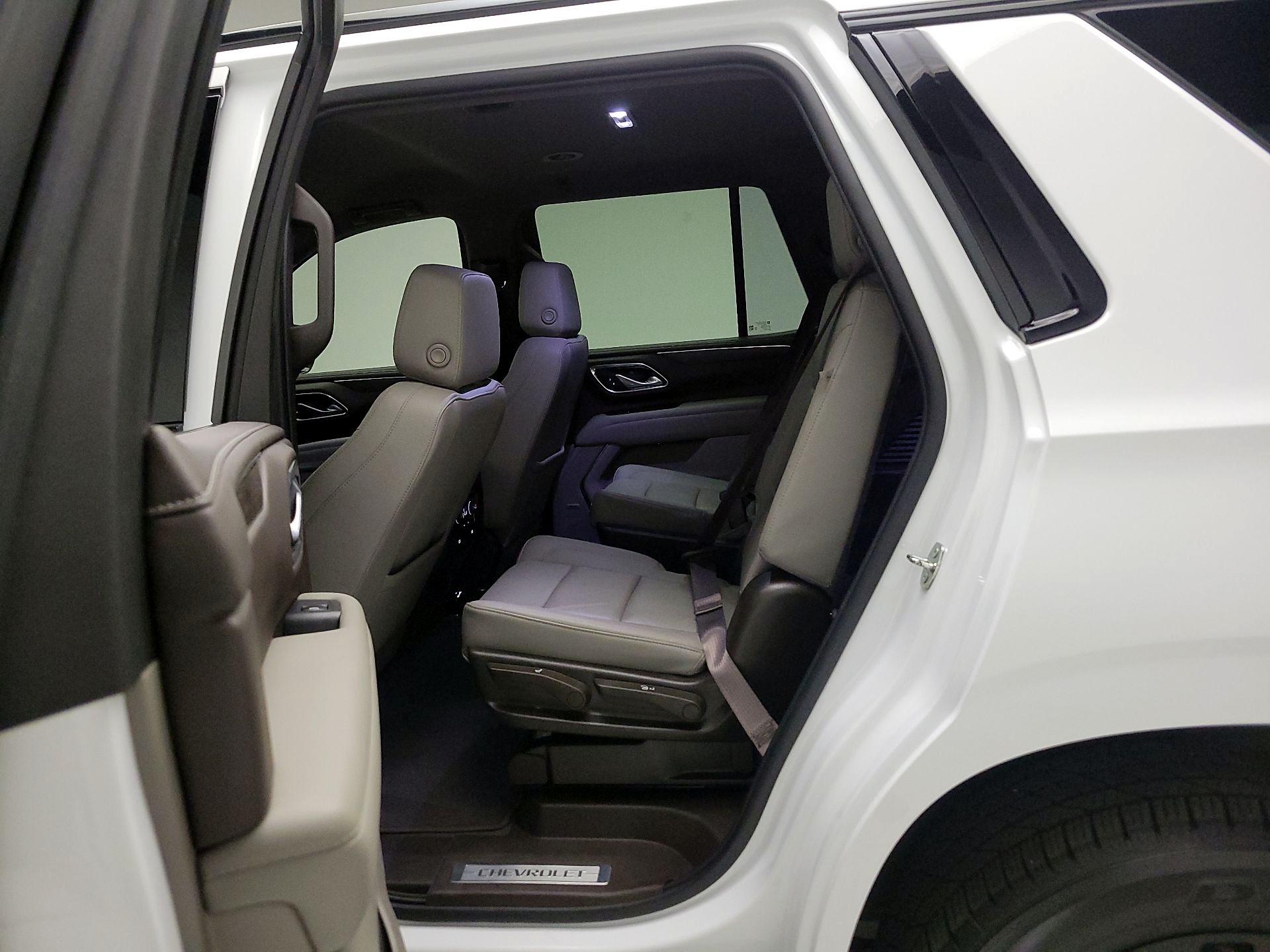 Thumbnail: 2022 Chevrolet Tahoe - 19