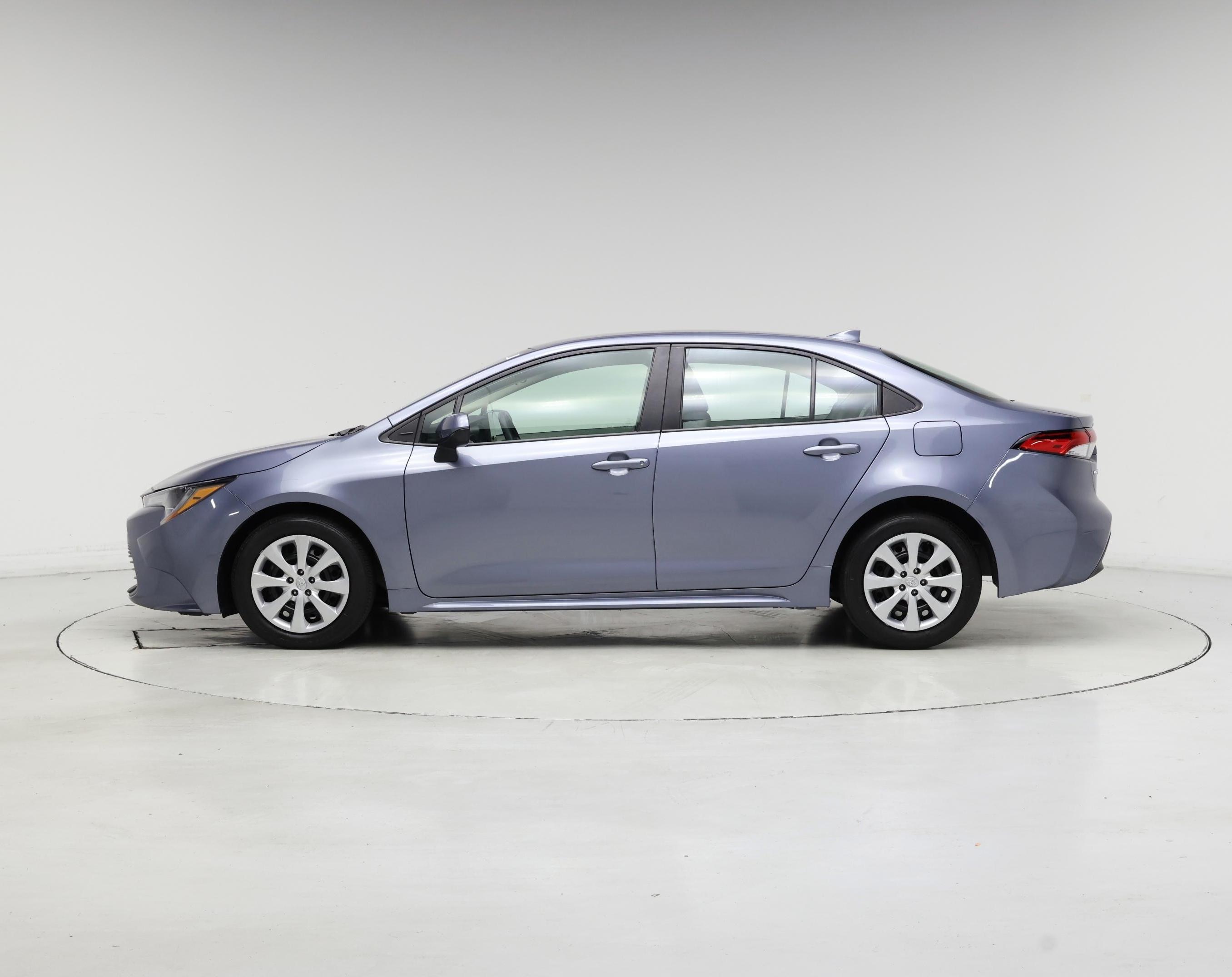 Thumbnail: 2023 Toyota Corolla - 3