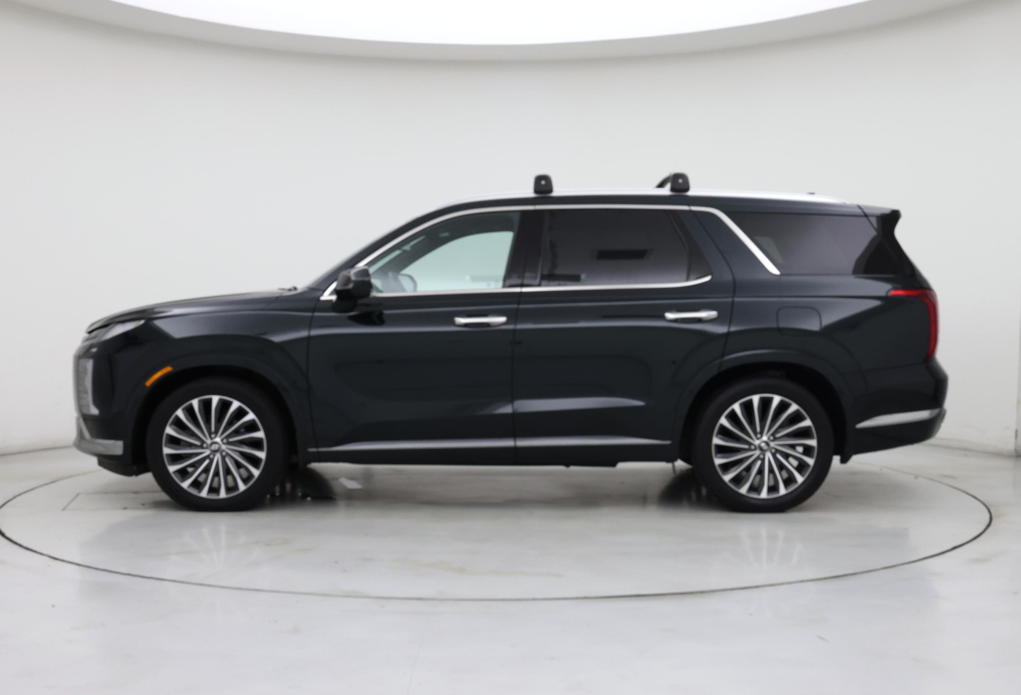 Thumbnail: 2023 Hyundai Palisade - 3