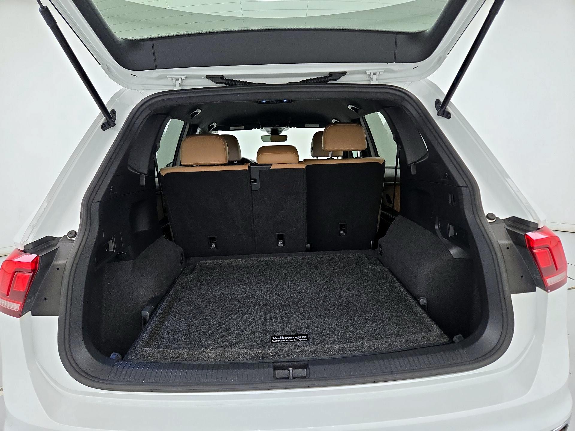 Thumbnail: 2022 Volkswagen Tiguan - 20