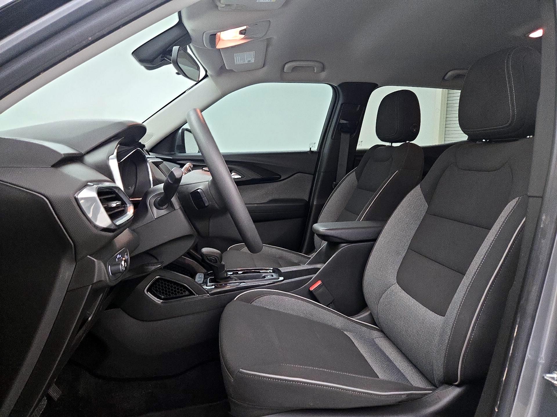 Thumbnail: 2023 Chevrolet TrailBlazer - 11