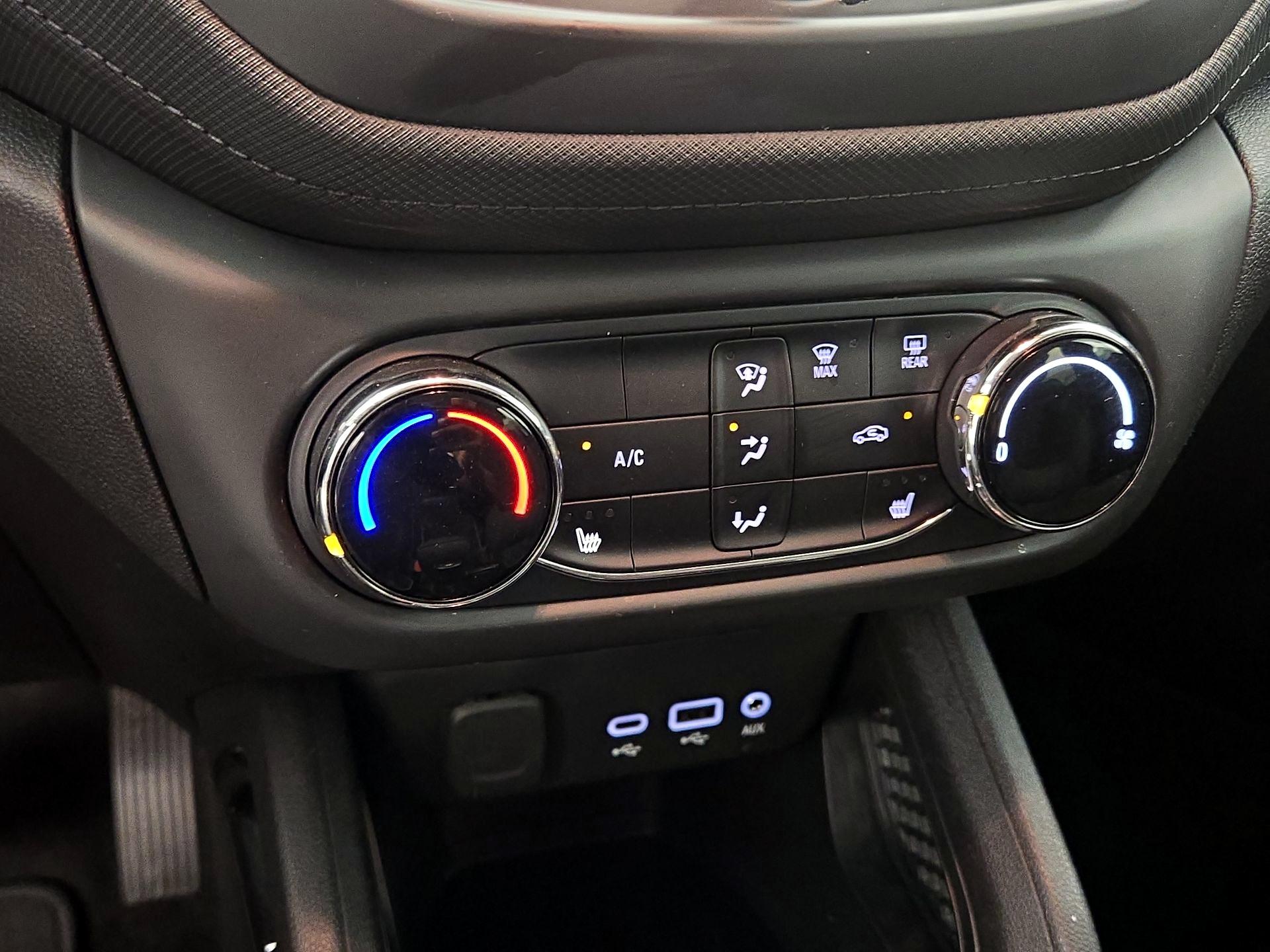 Thumbnail: 2023 Chevrolet TrailBlazer - 16