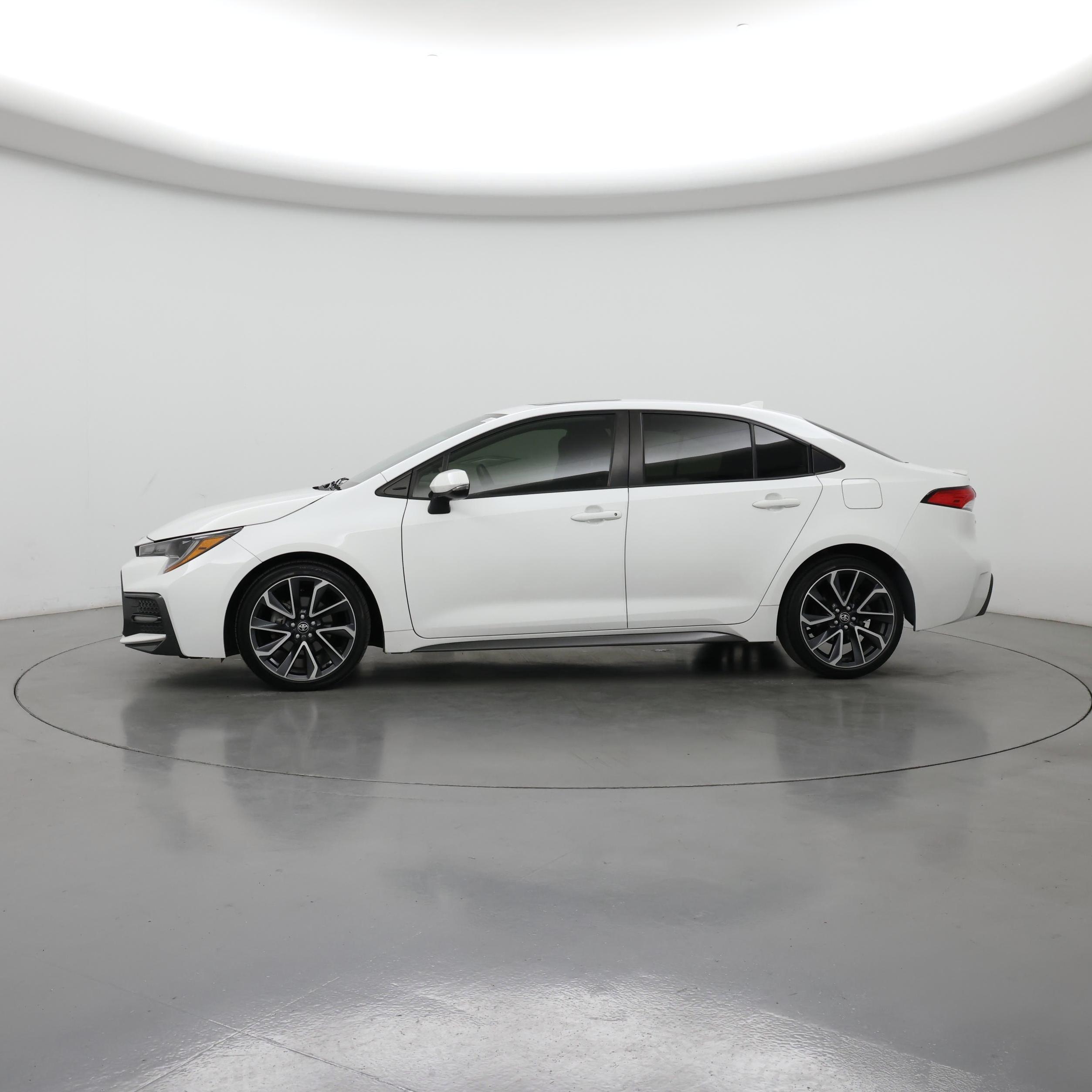 Thumbnail: 2022 Toyota Corolla - 3