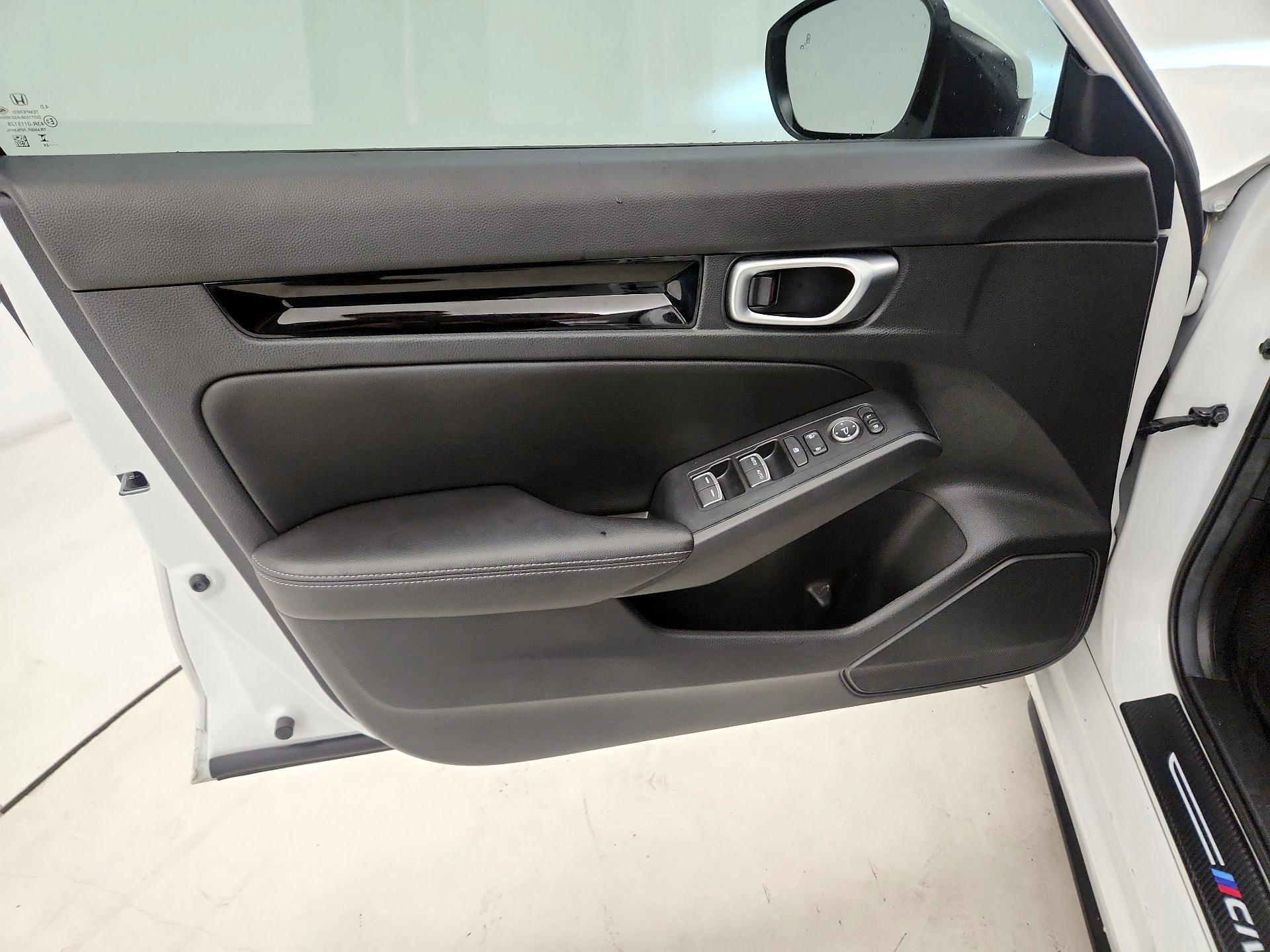 Thumbnail: 2024 Honda Civic - 12