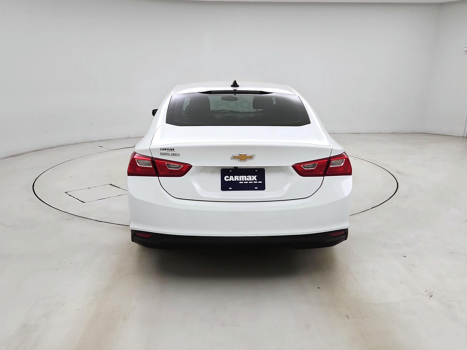 Thumbnail: 2021 Chevrolet Malibu - 6