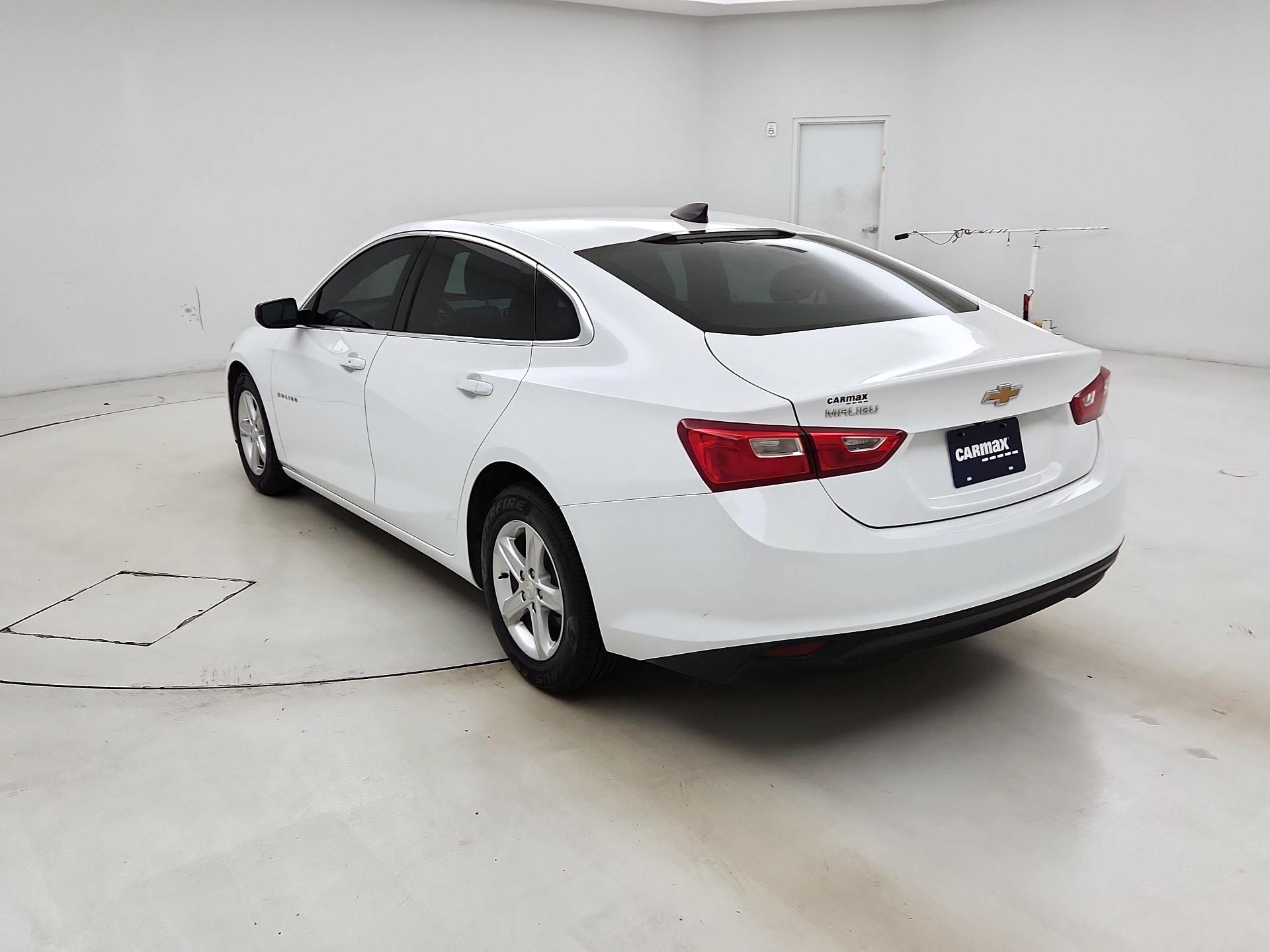 Thumbnail: 2021 Chevrolet Malibu - 7