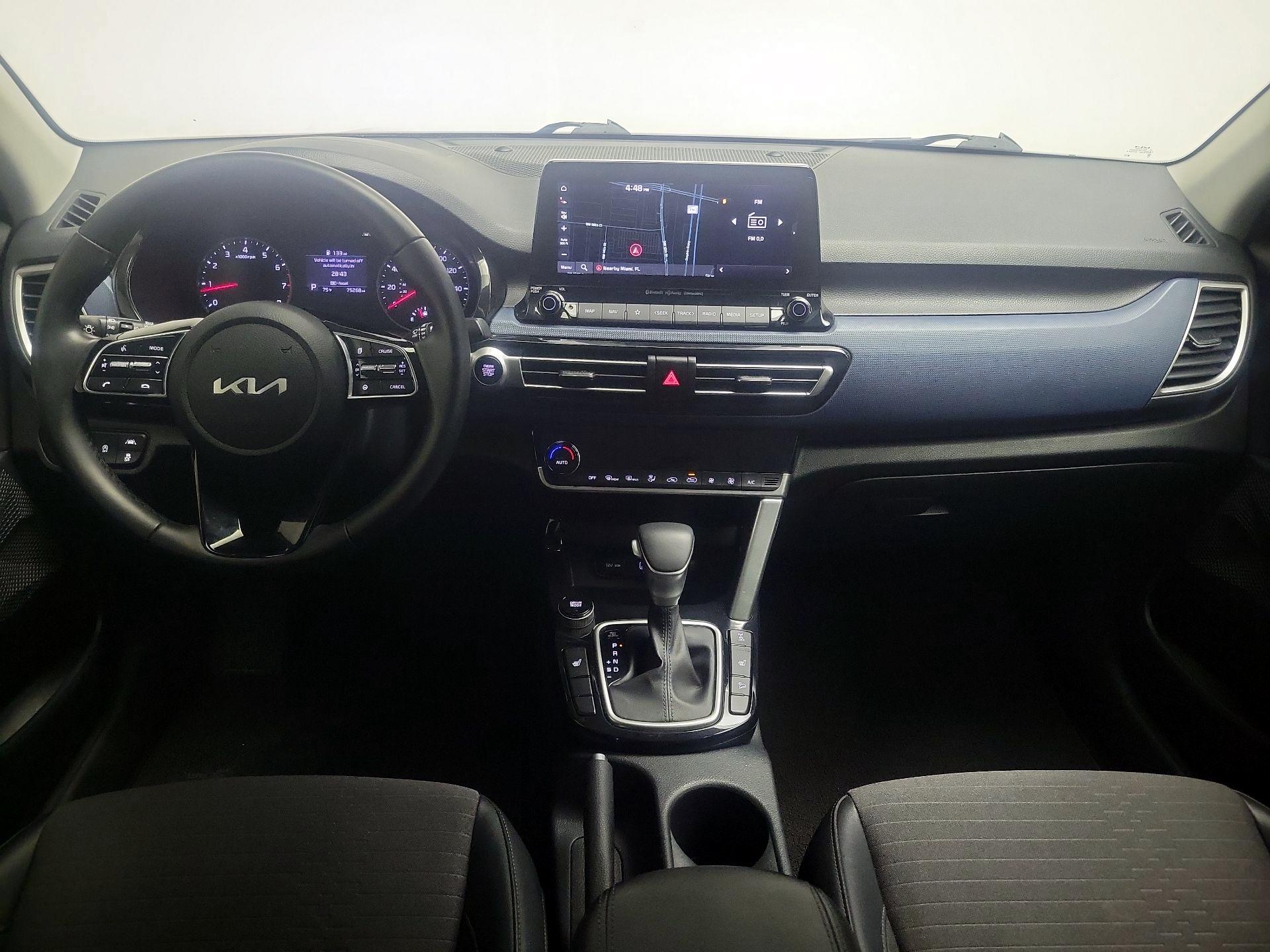 Thumbnail: 2023 Kia Seltos - 9