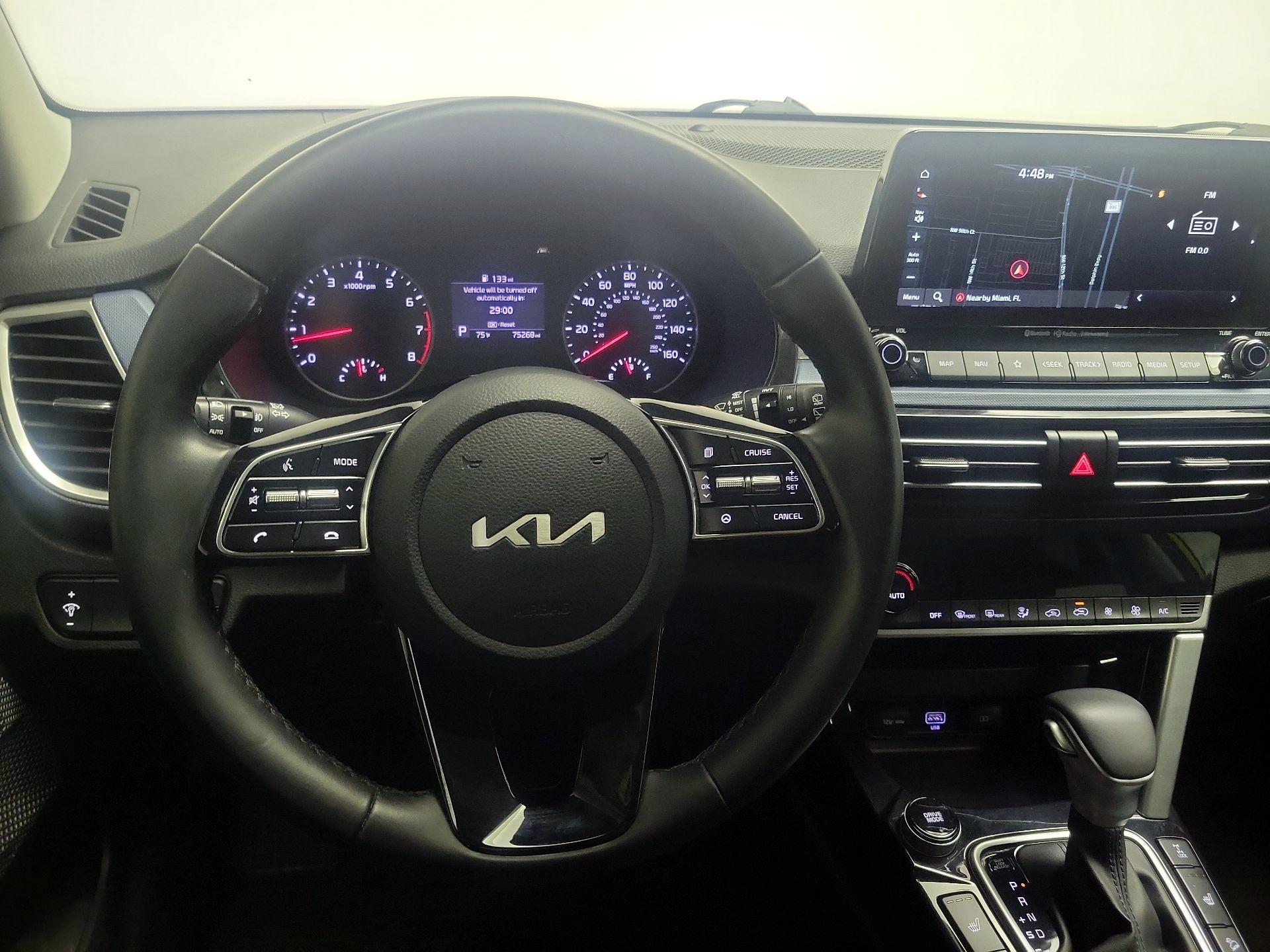 Thumbnail: 2023 Kia Seltos - 10