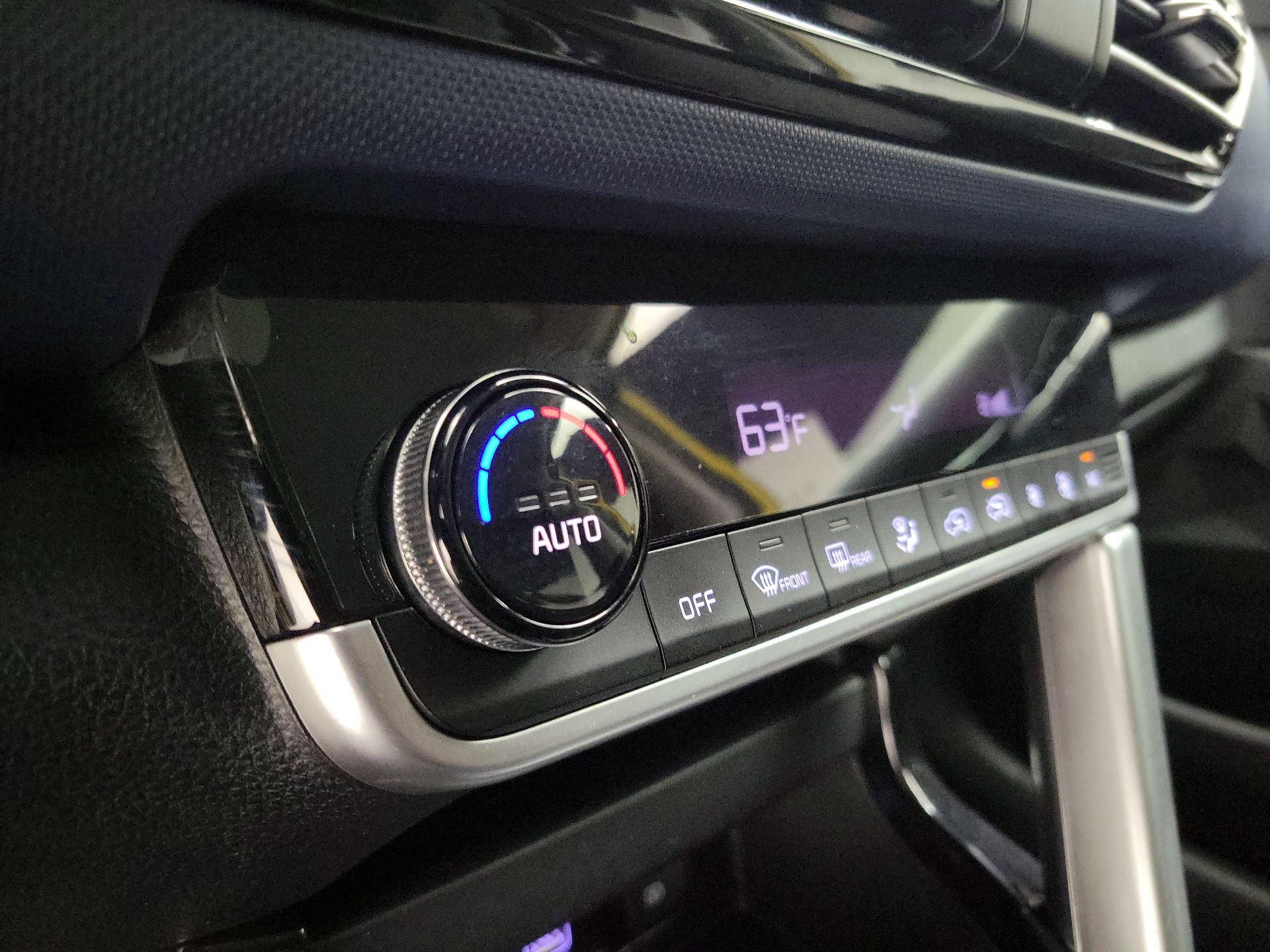 Thumbnail: 2023 Kia Seltos - 17