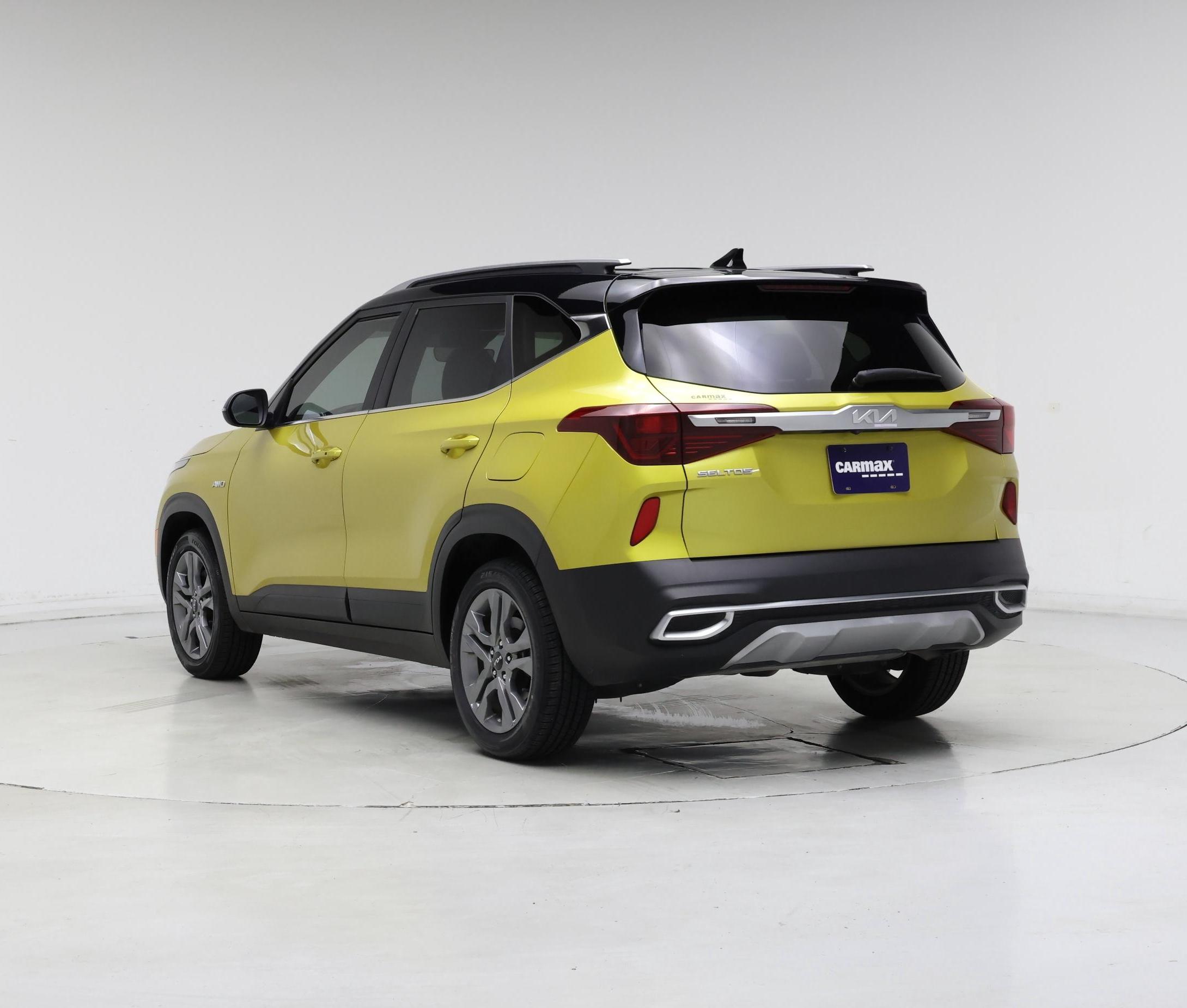 Thumbnail: 2023 Kia Seltos - 2