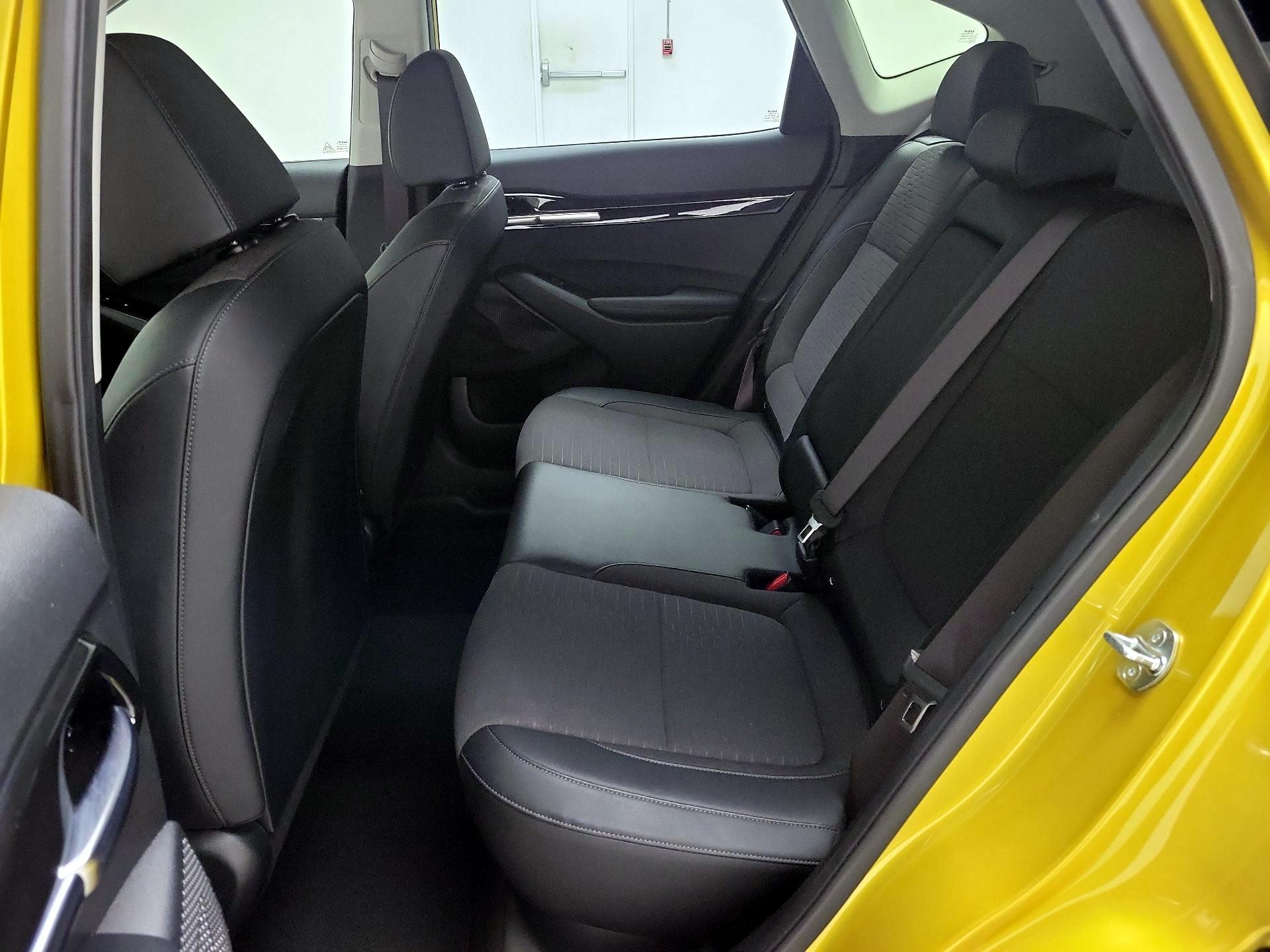 Thumbnail: 2023 Kia Seltos - 20