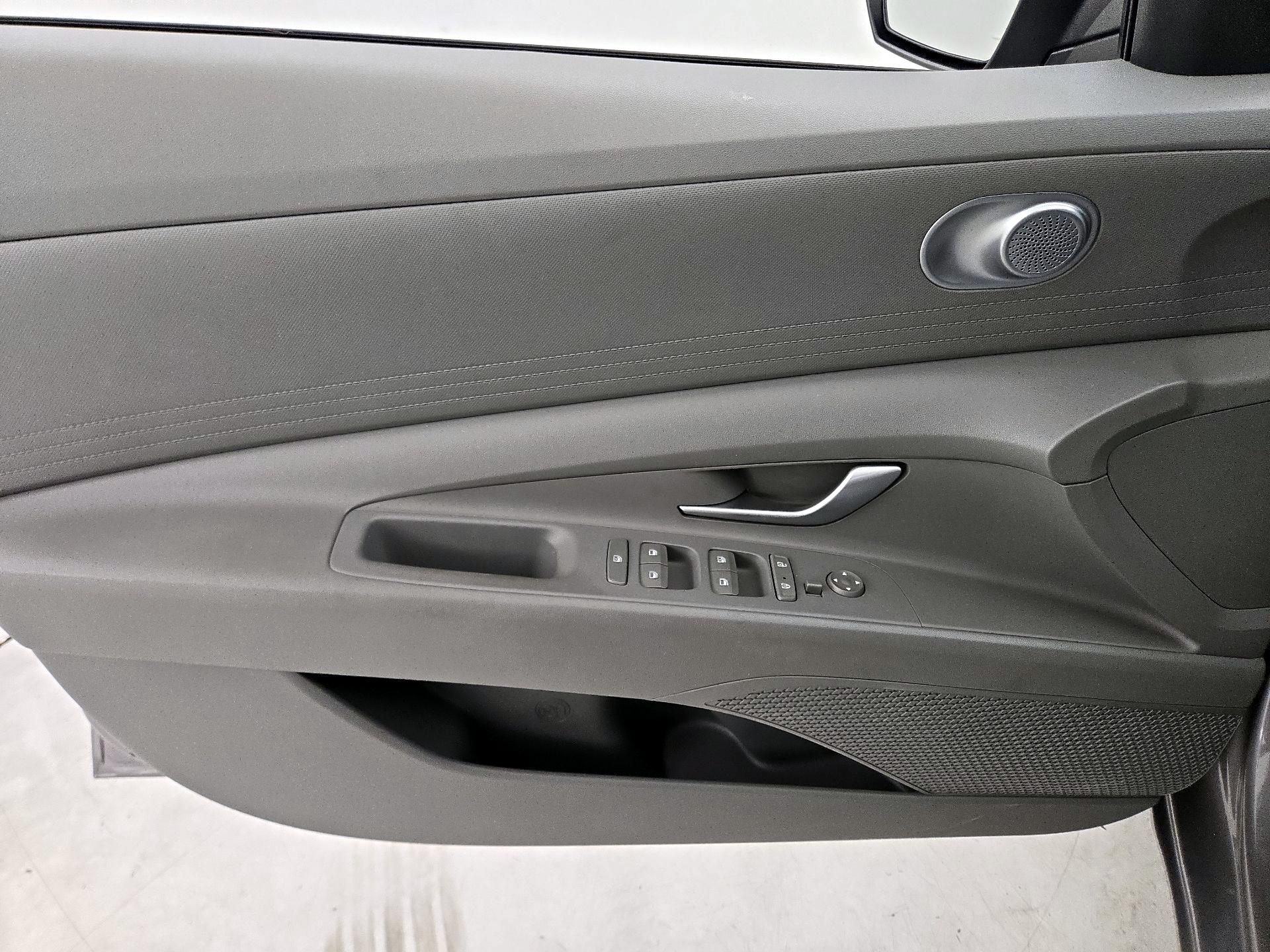 Thumbnail: 2022 Hyundai Elantra - 12