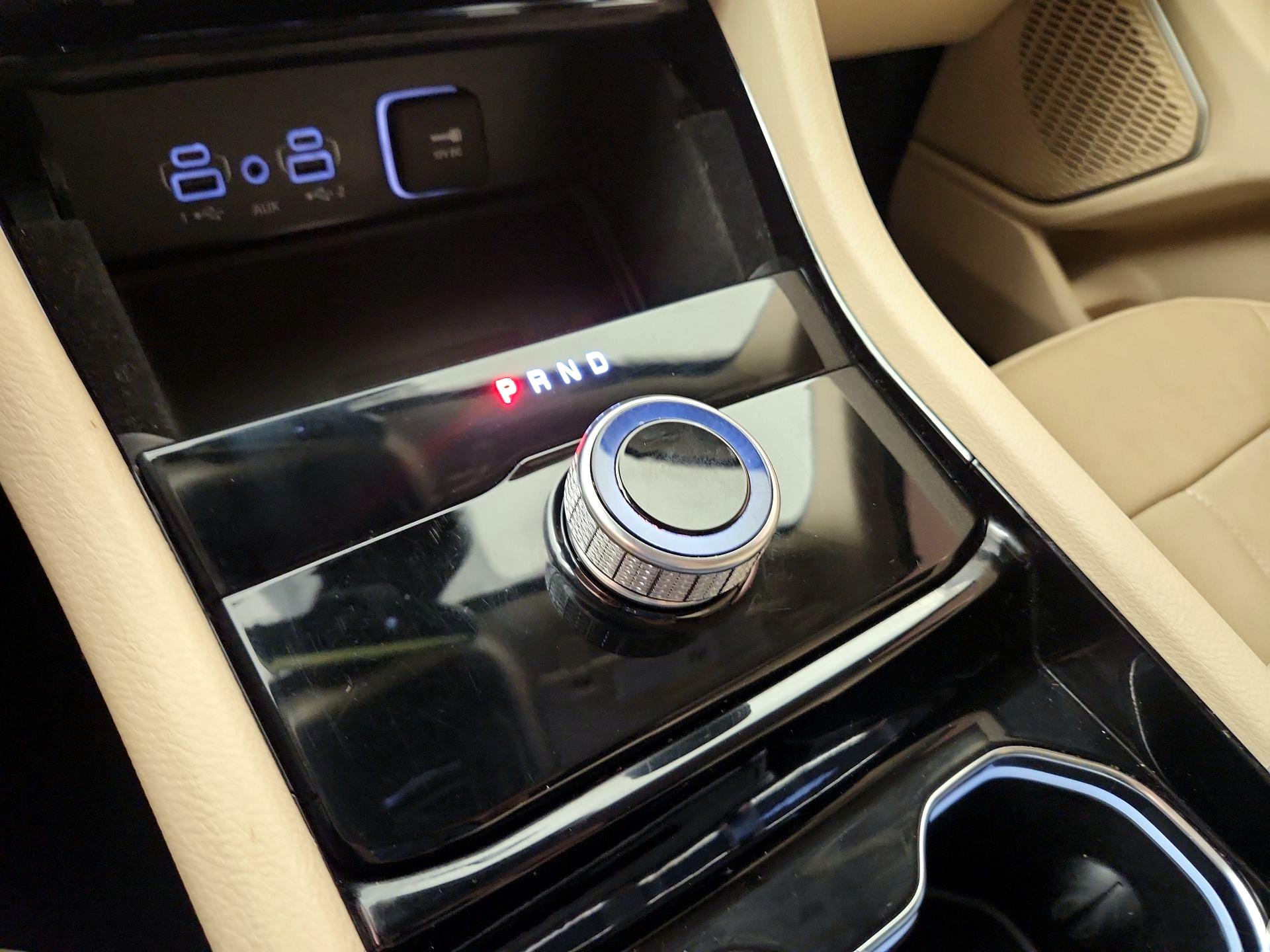 Thumbnail: 2022 Jeep Grand Cherokee - 13