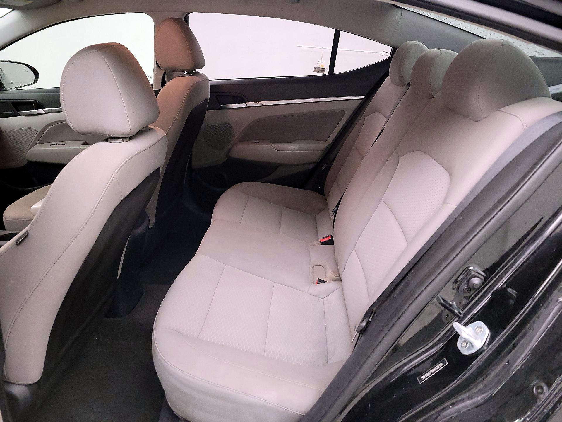 Thumbnail: 2019 Hyundai Elantra - 19