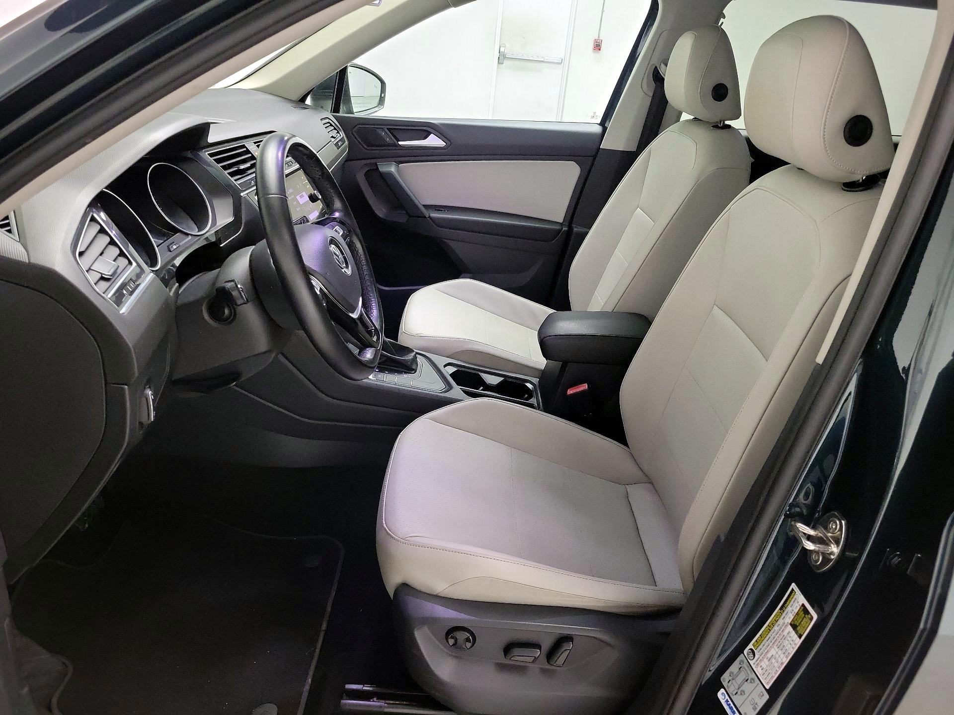 Thumbnail: 2019 Volkswagen Tiguan - 11