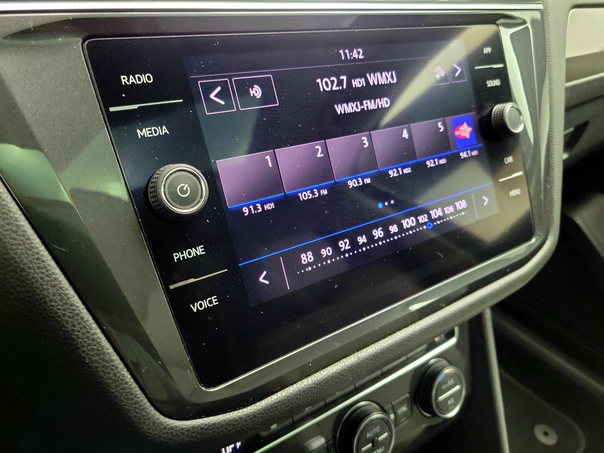 Thumbnail: 2019 Volkswagen Tiguan - 15