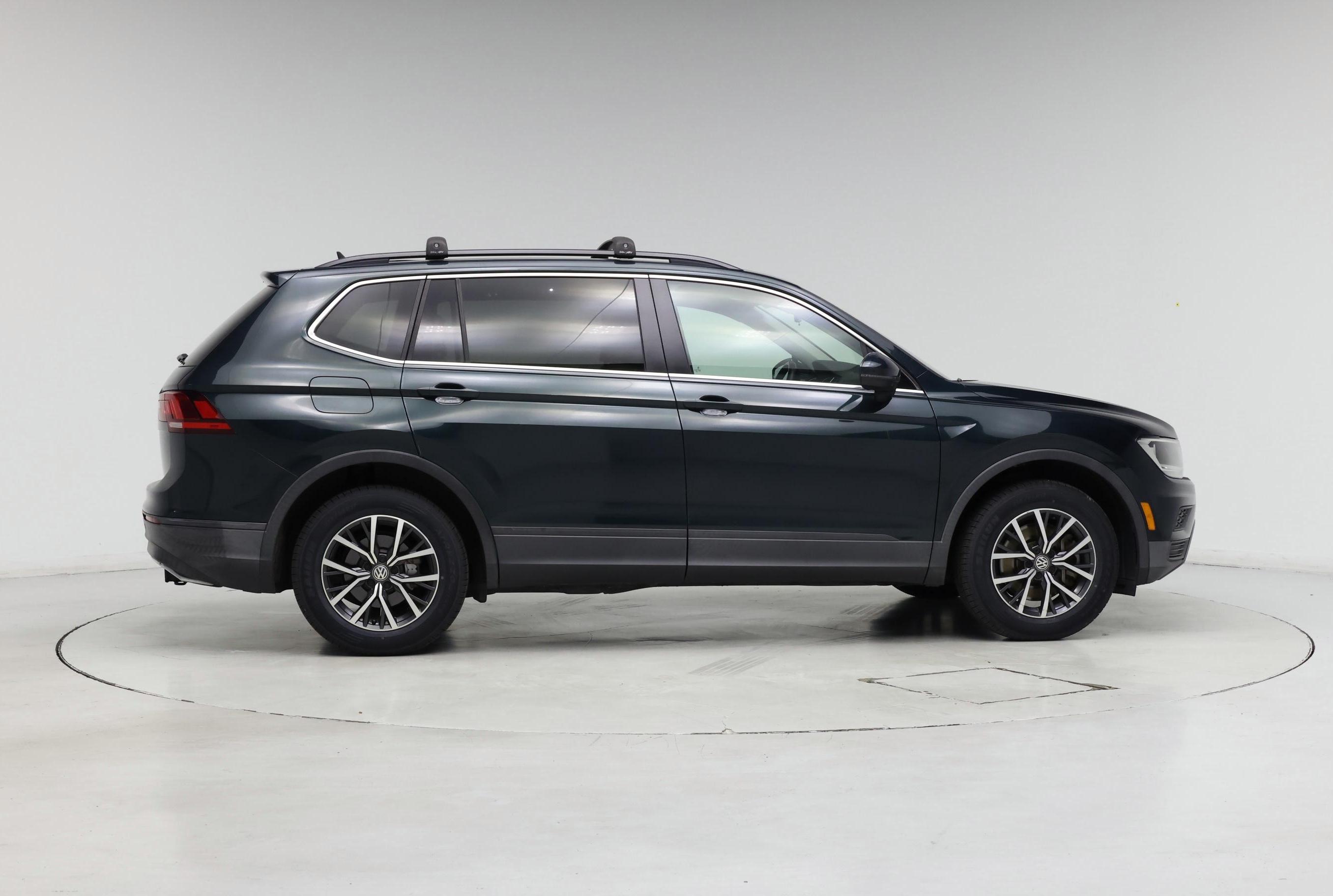 Thumbnail: 2019 Volkswagen Tiguan - 7