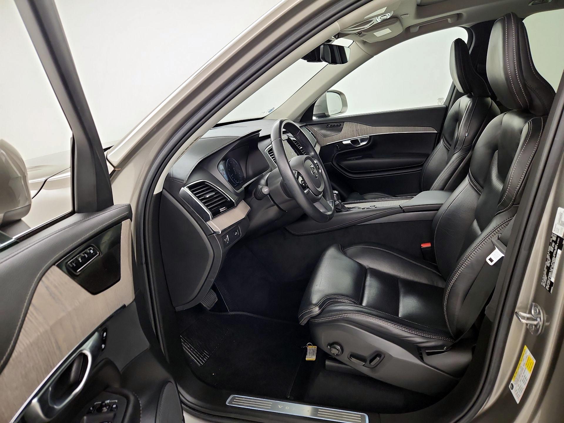 Thumbnail: 2022 Volvo XC90 - 11