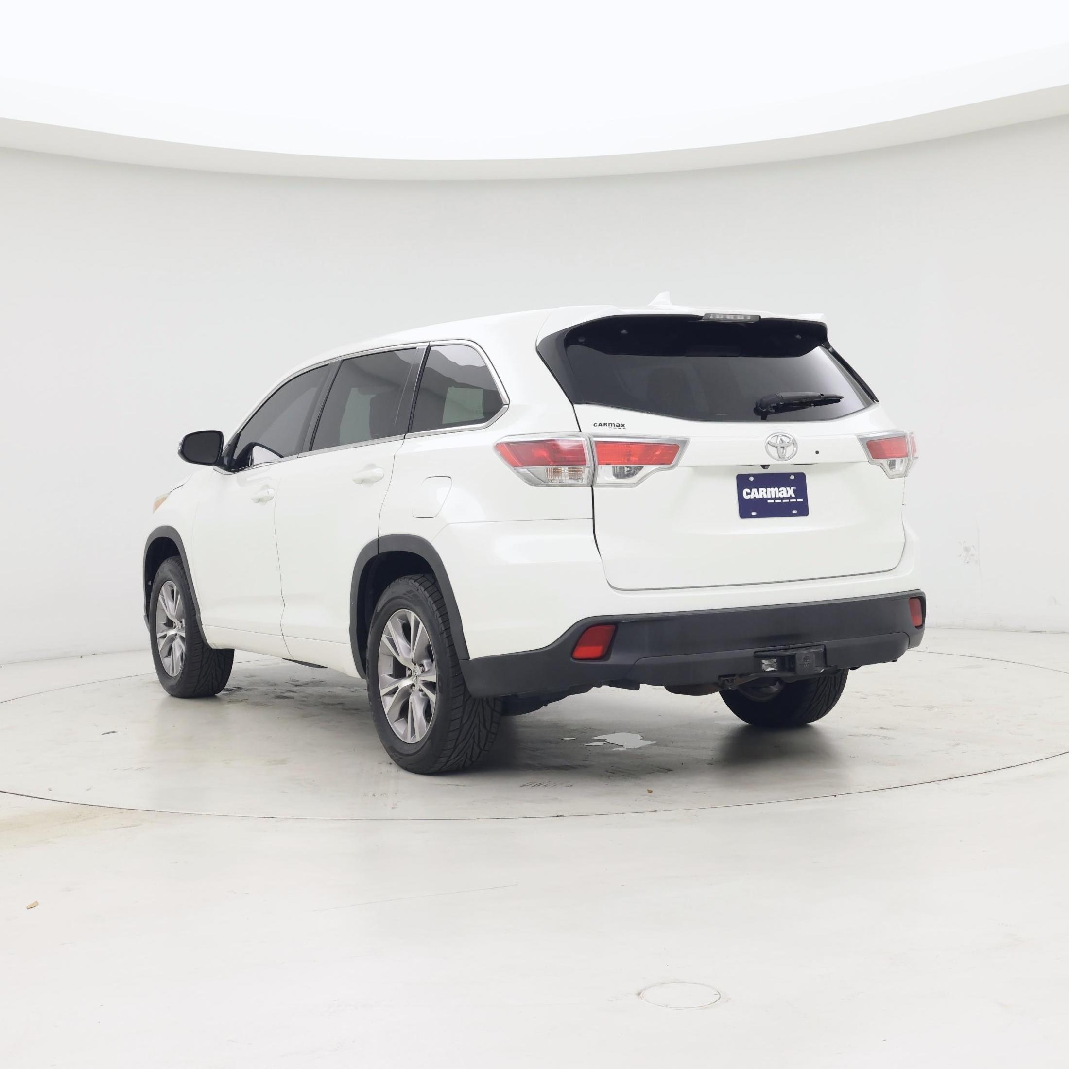 Thumbnail: 2015 Toyota Highlander - 2