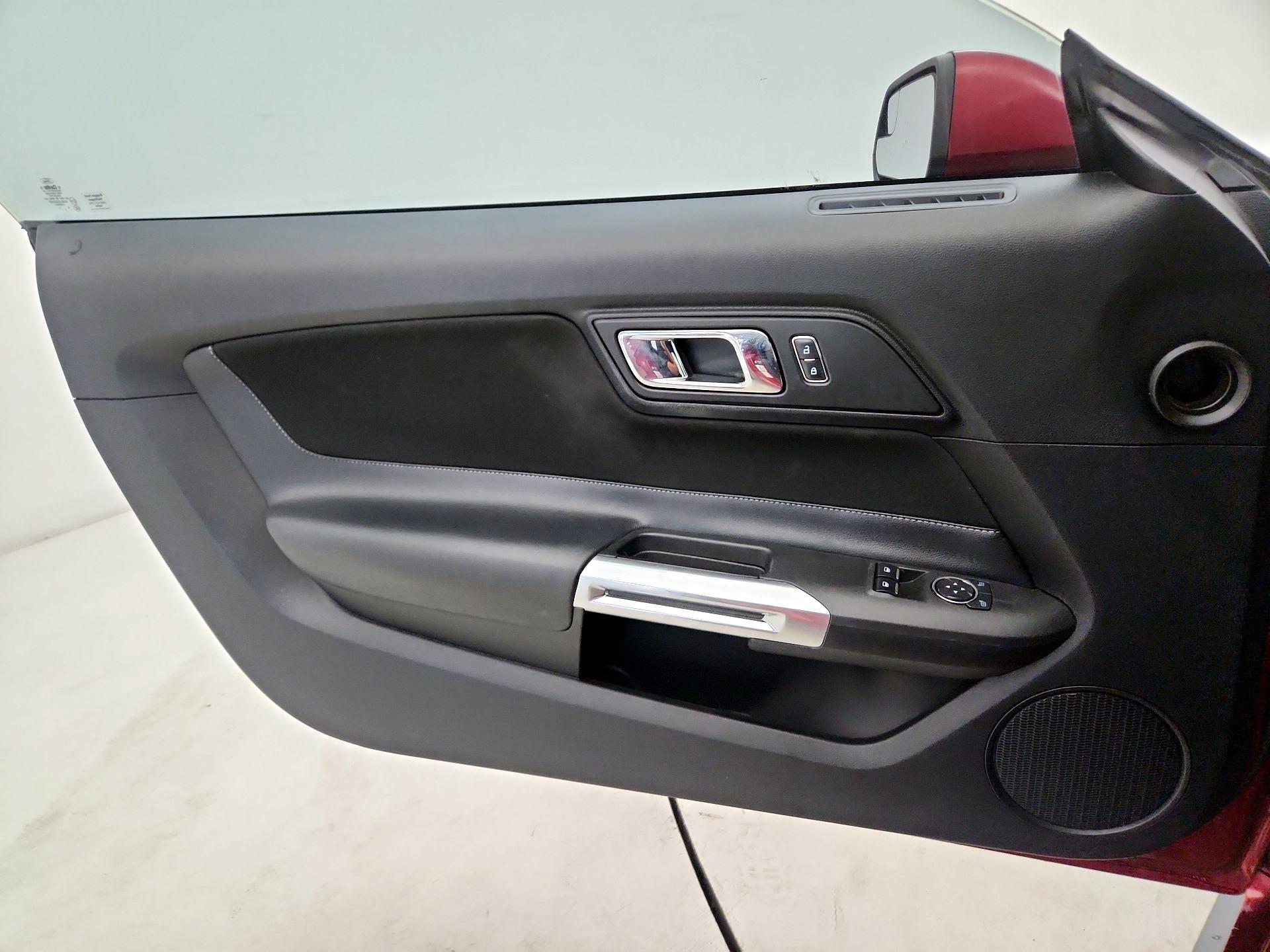 Thumbnail: 2015 Ford Mustang - 10