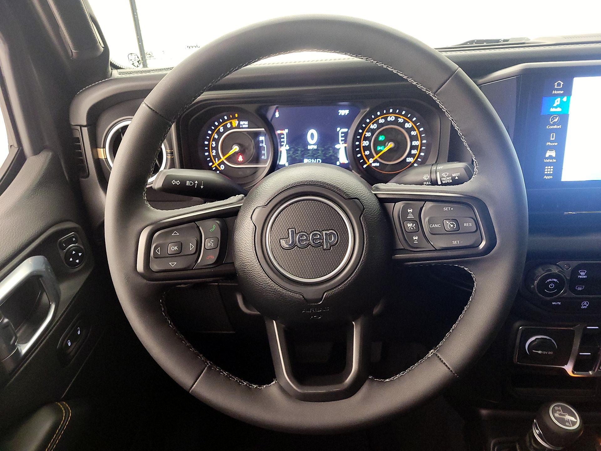 Thumbnail: 2025 Jeep Gladiator - 10