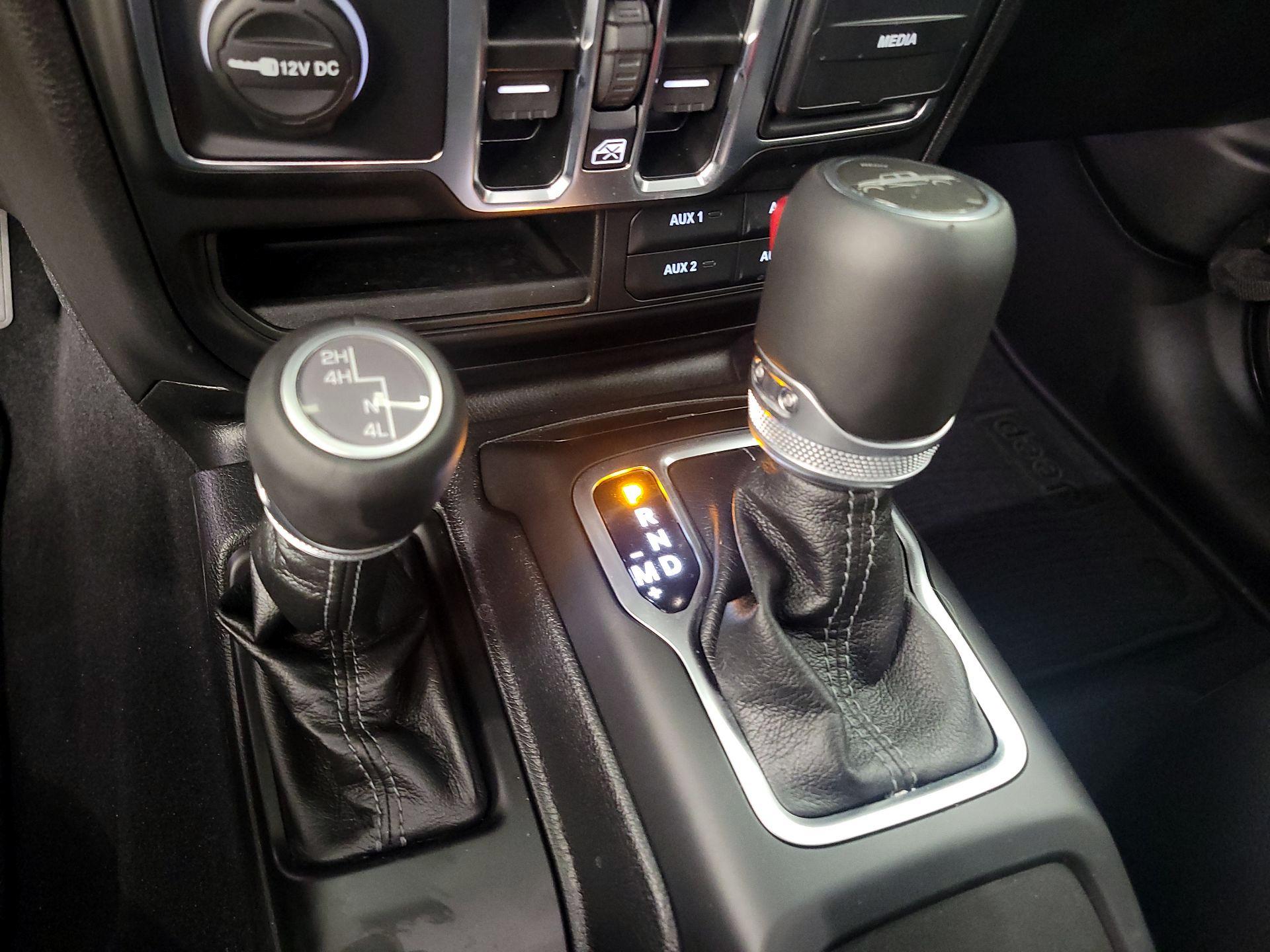 Thumbnail: 2025 Jeep Gladiator - 17