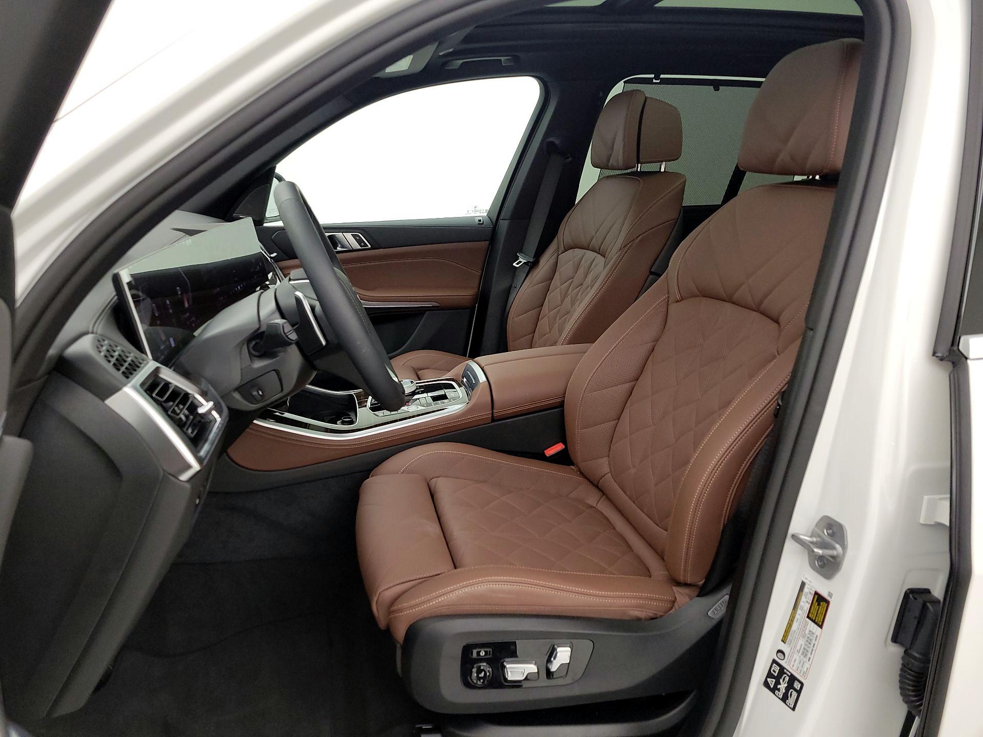 Thumbnail: 2026 BMW X5 - 11