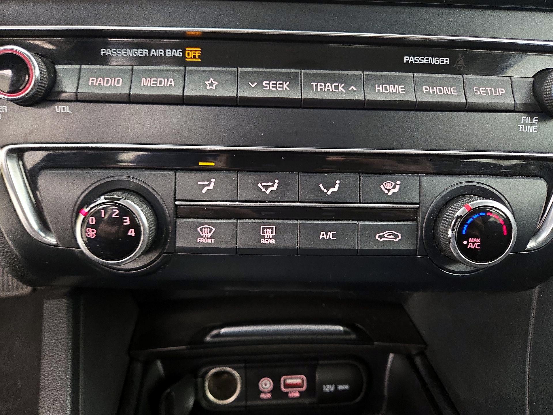 Thumbnail: 2019 Kia Optima - 16