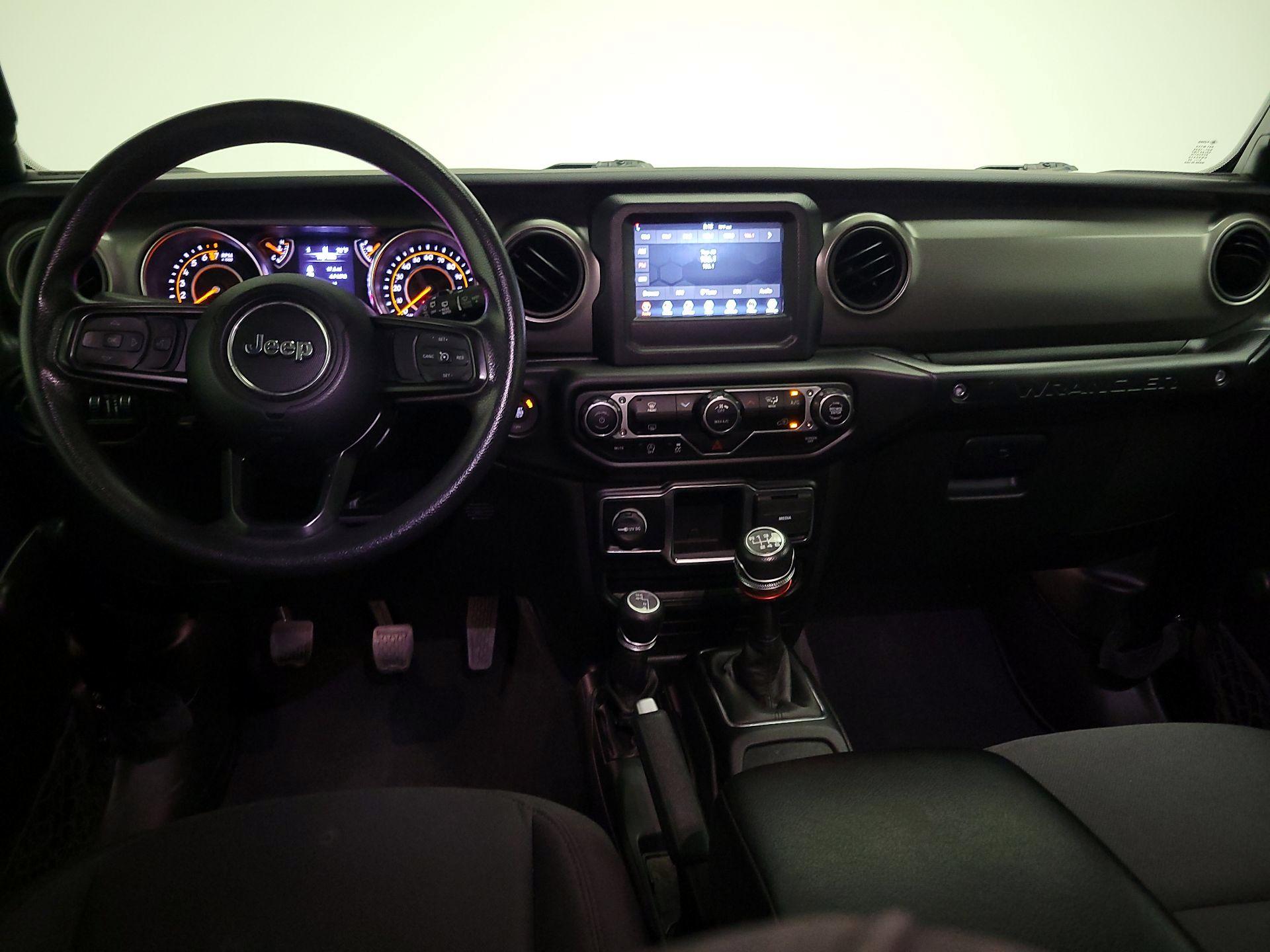 Thumbnail: 2022 Jeep Wrangler - 9