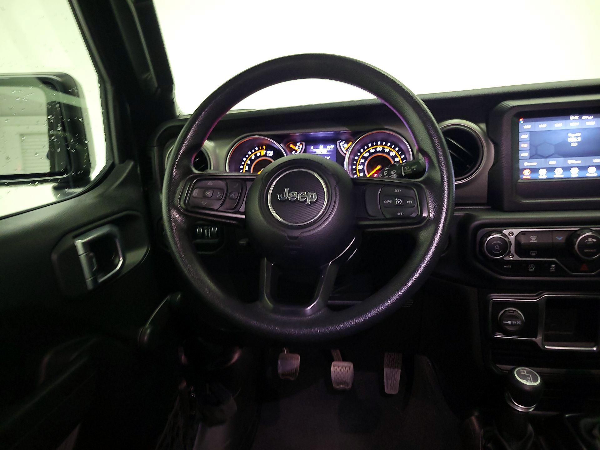 Thumbnail: 2022 Jeep Wrangler - 10