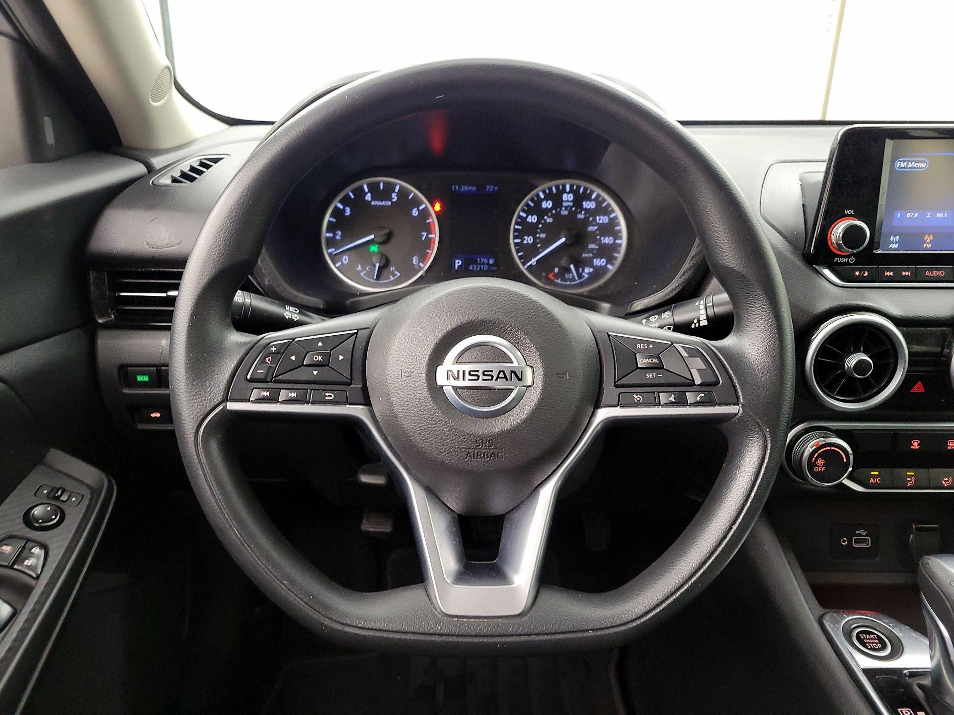 Thumbnail: 2020 Nissan Sentra - 10