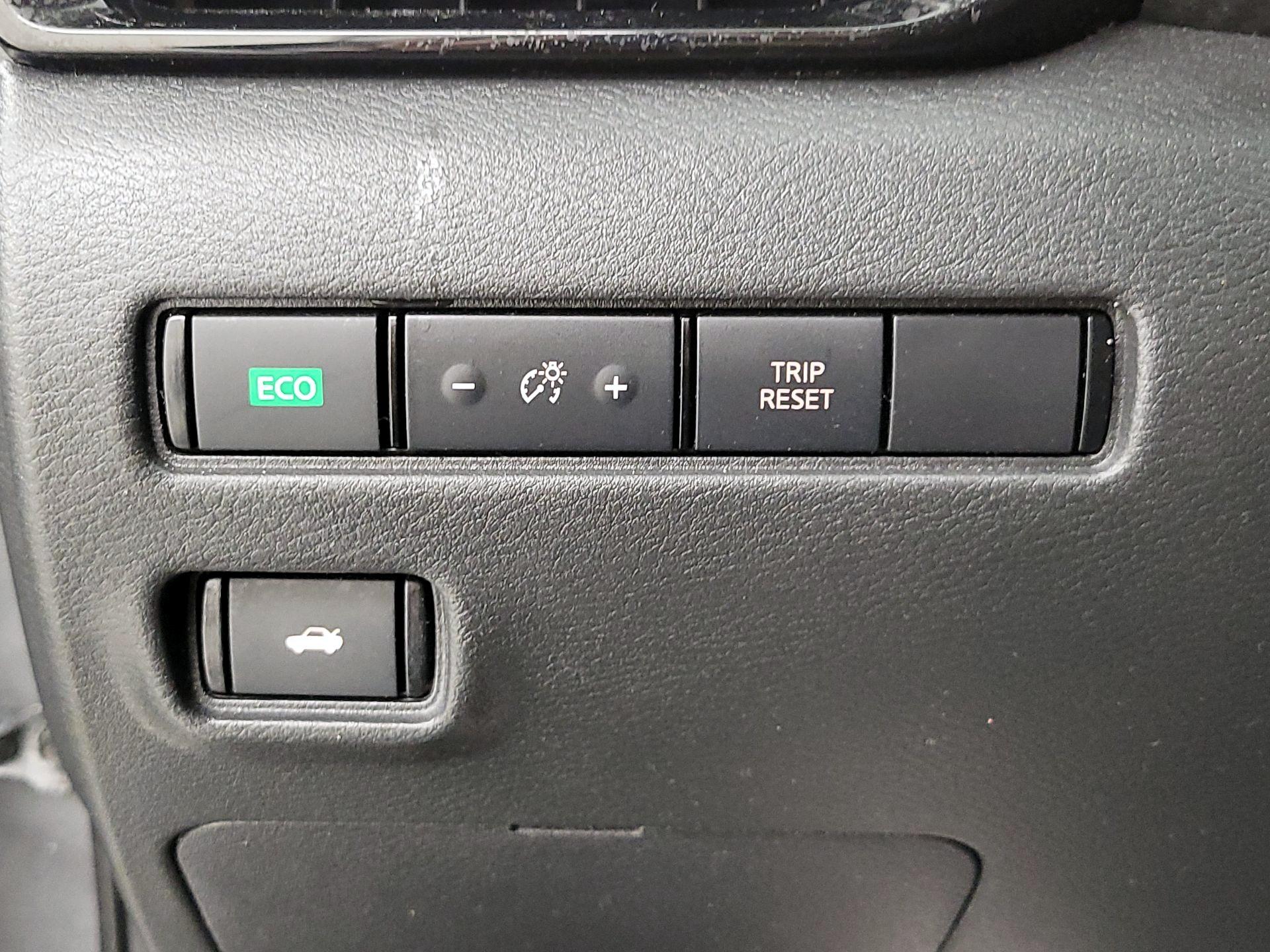 Thumbnail: 2020 Nissan Sentra - 13