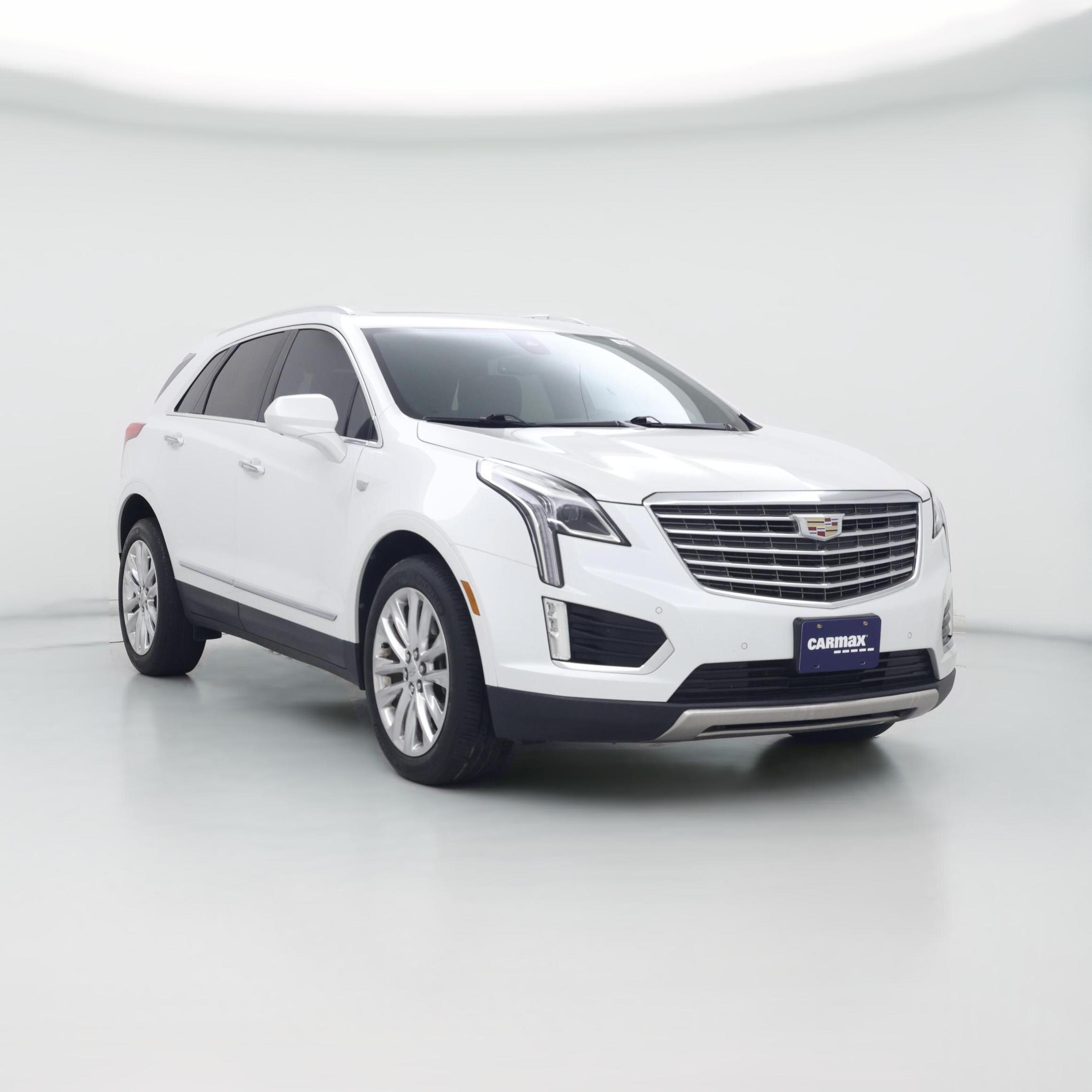 Thumbnail: 2017 Cadillac XT5 - 1